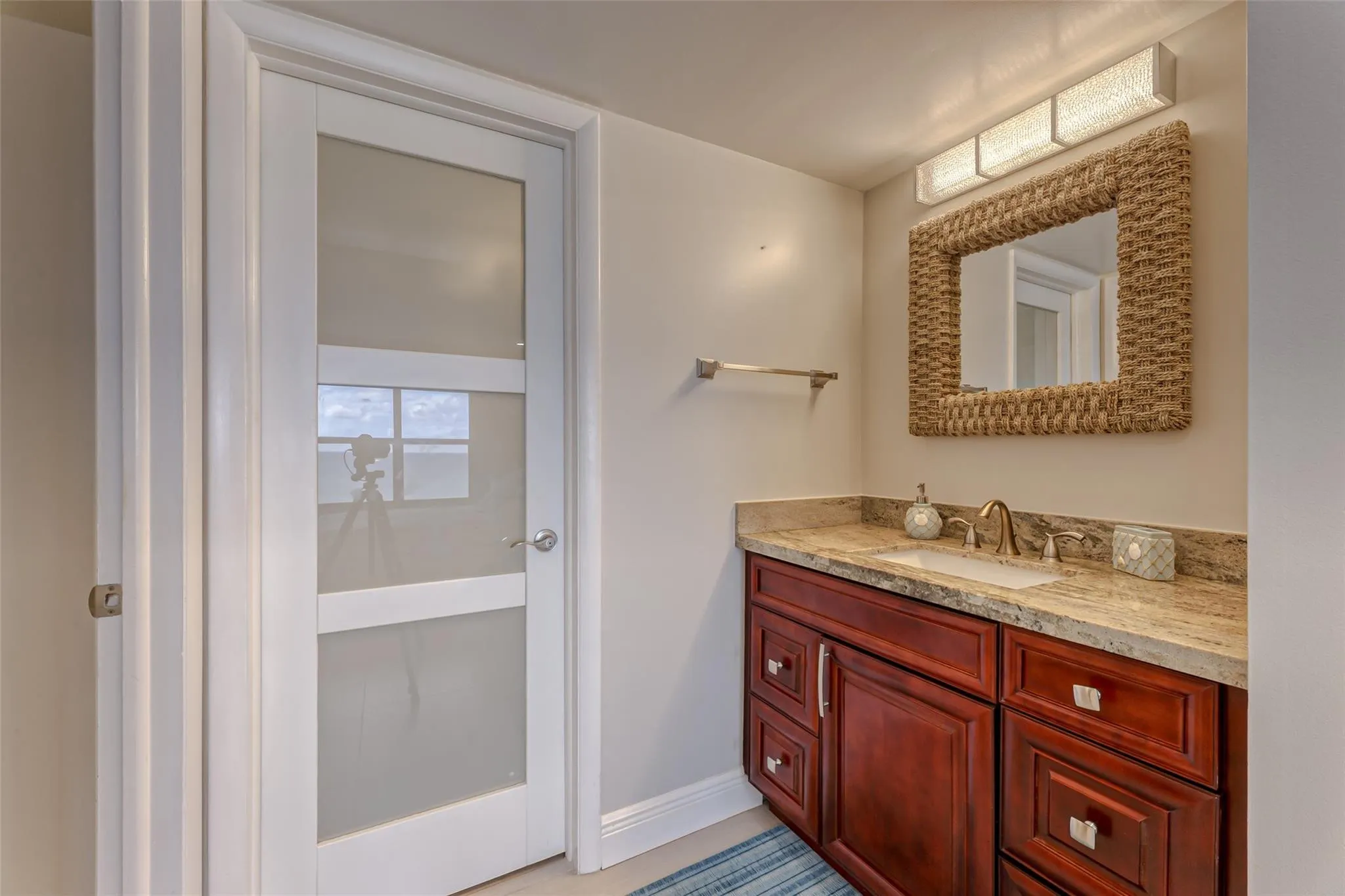 3900 Galt Ocean Drive #712