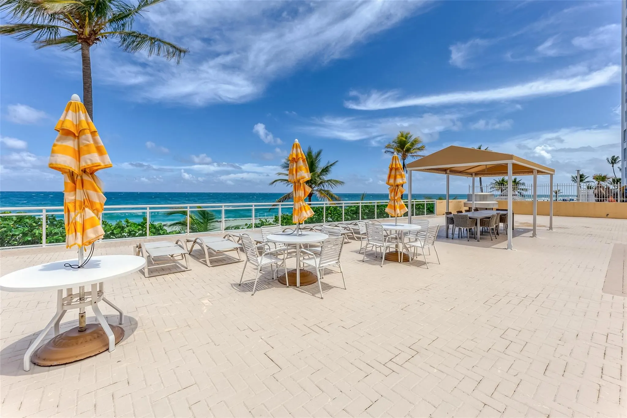 3900 Galt Ocean Drive #712