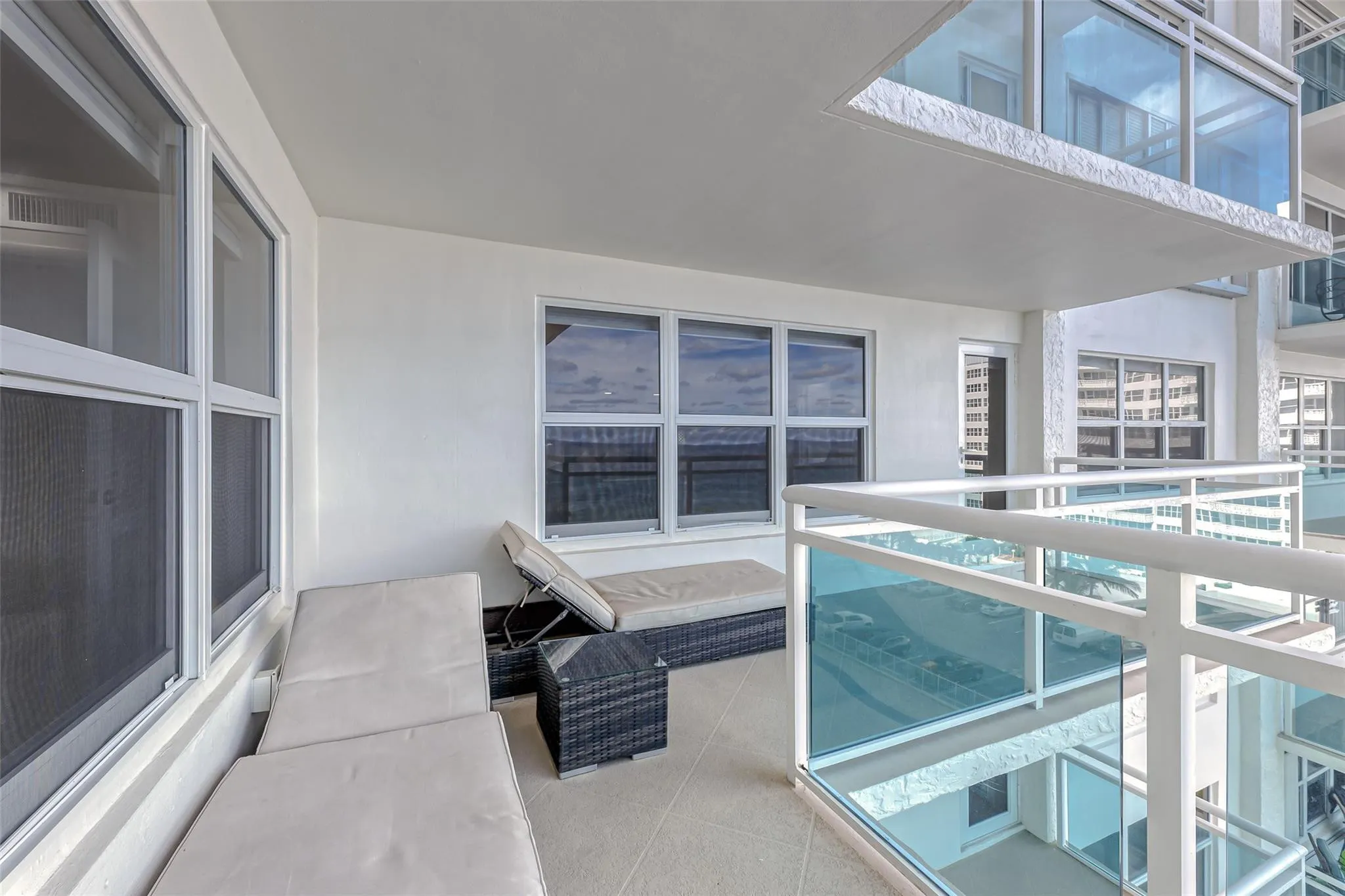 3900 Galt Ocean Drive #712