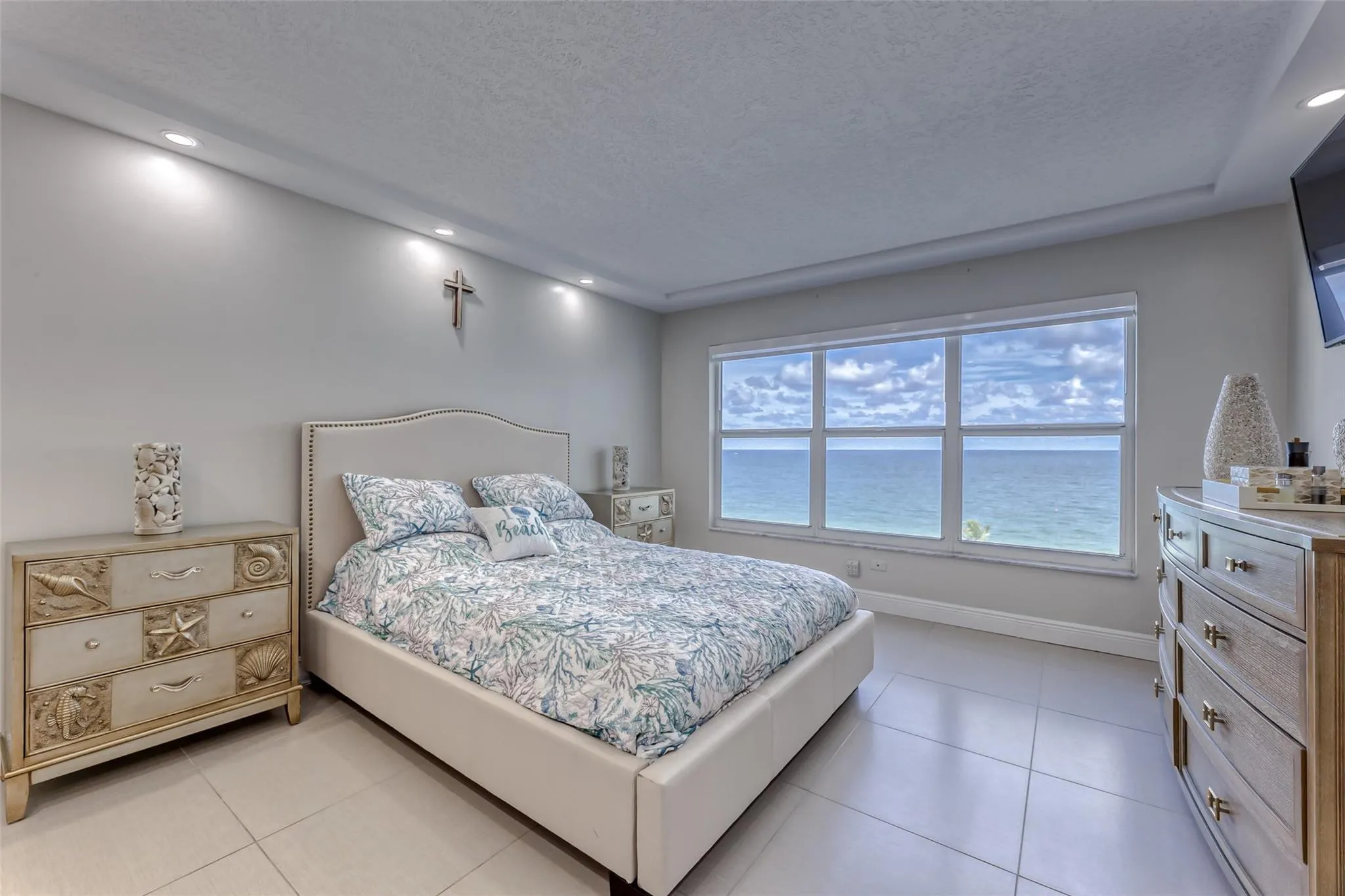 3900 Galt Ocean Drive #712