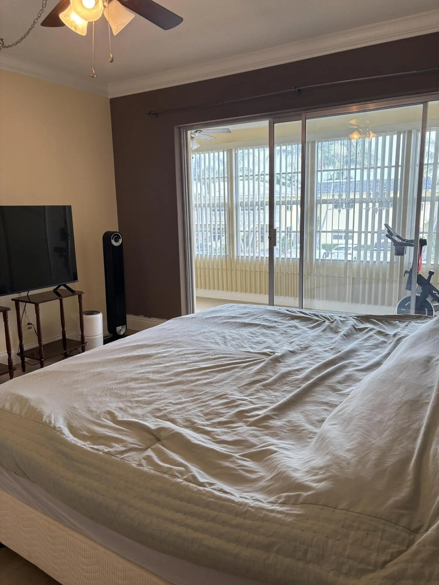 2121 NE 42ND Court #202C