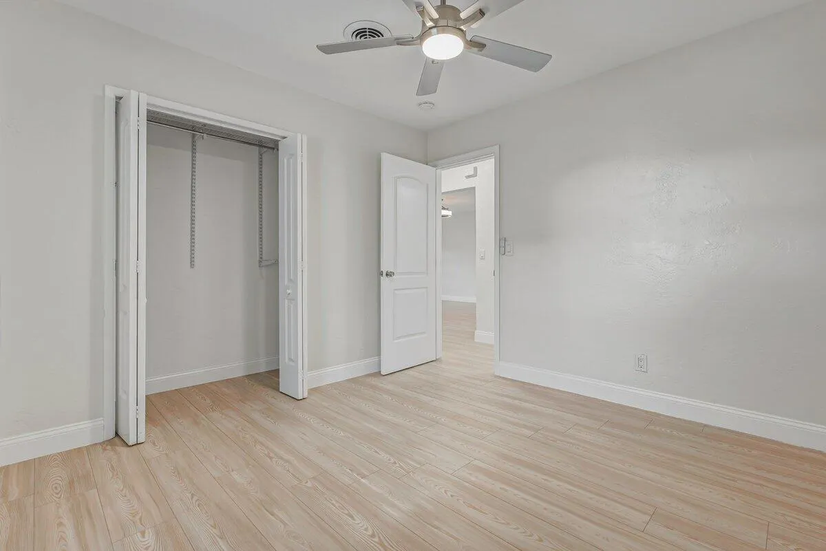 254 SW 6th Street