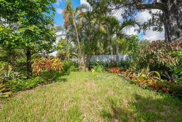 254 SW 6th Street