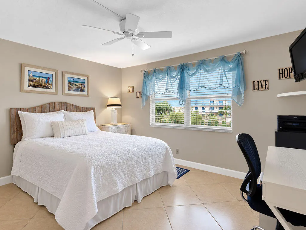 321 SE 3rd Street #302