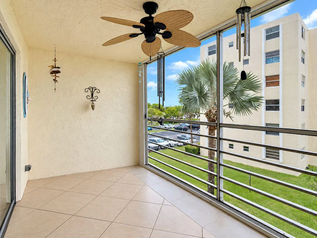 321 SE 3rd Street #302