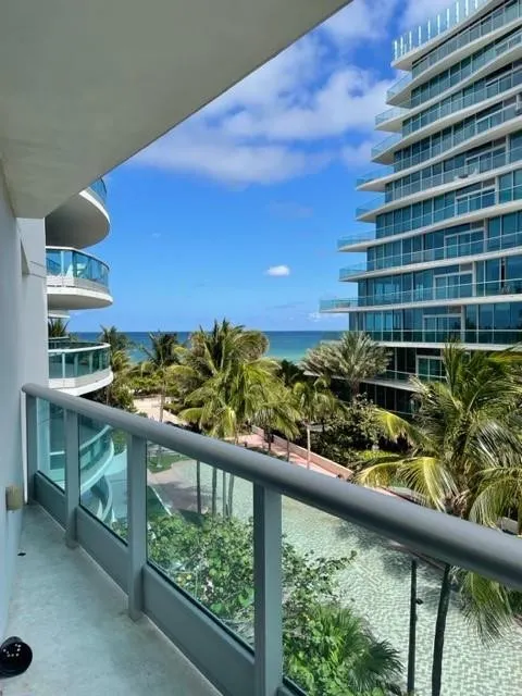 9401 Collins Avenue #402