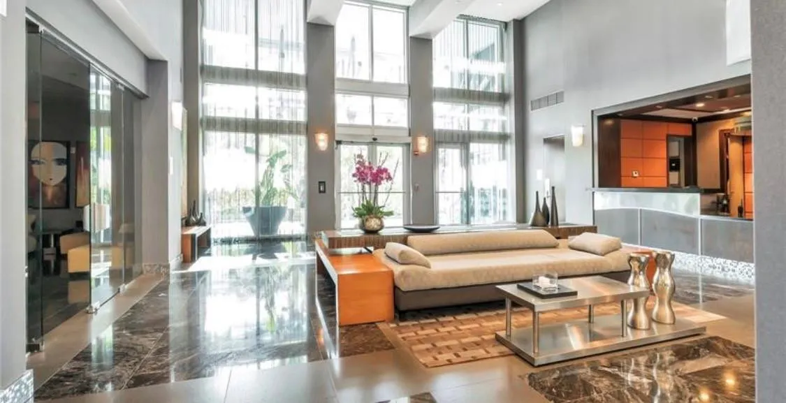 9401 Collins Avenue #402