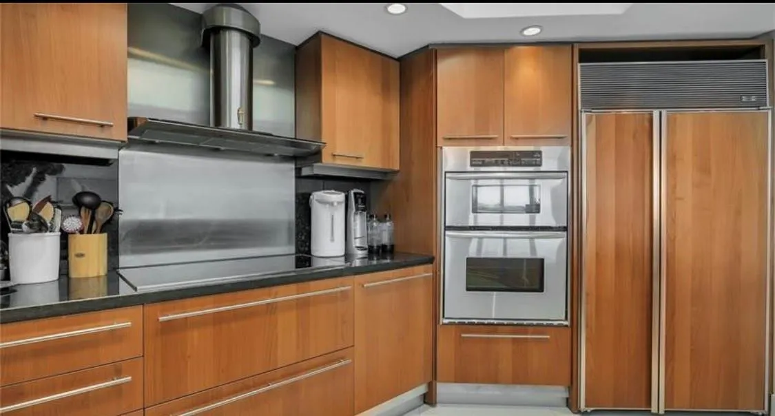 9401 Collins Avenue #402