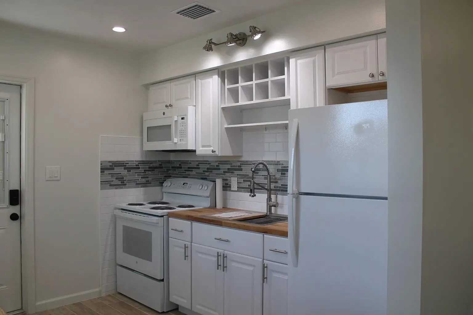 47 SE 12TH Street