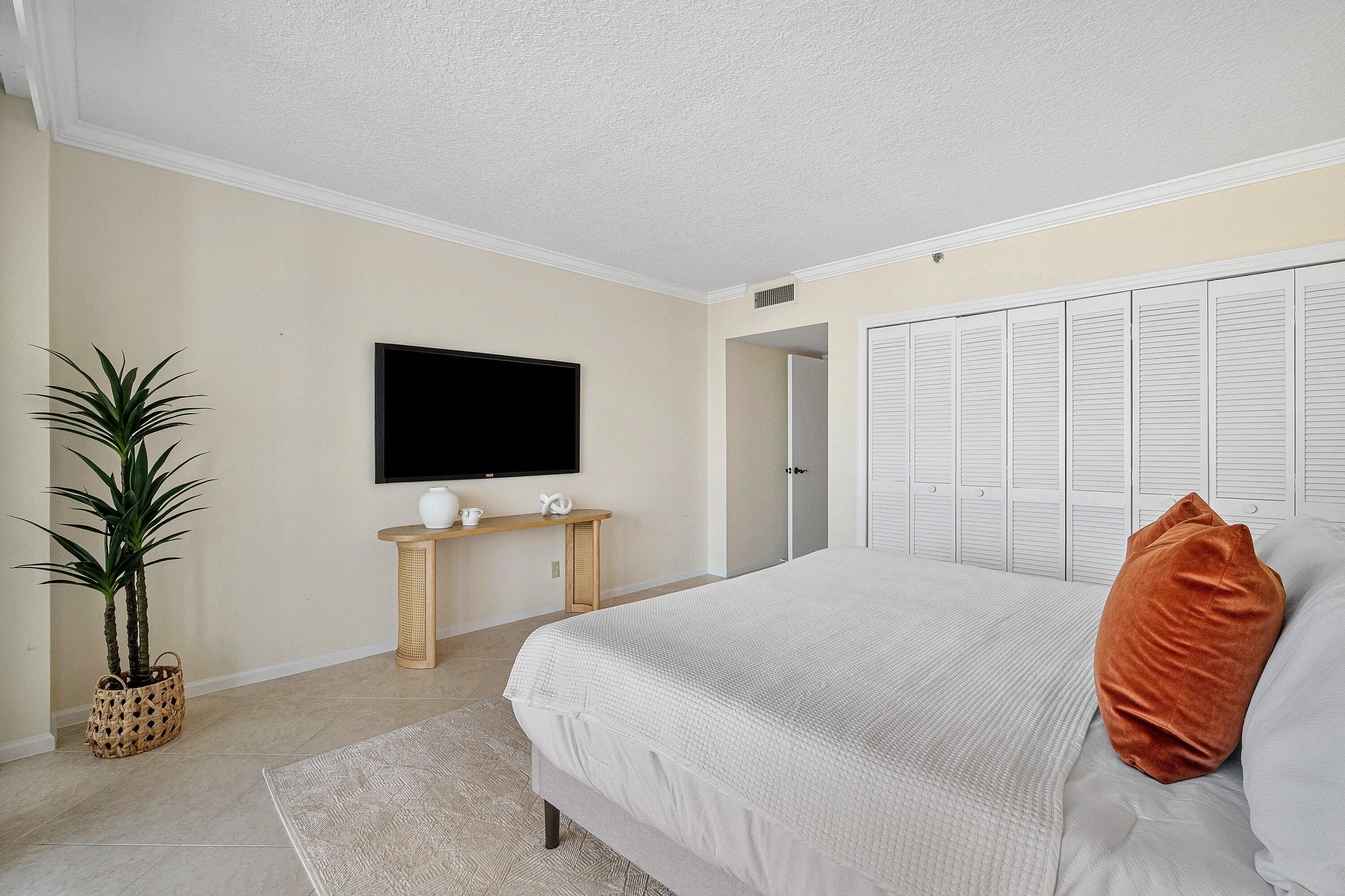 4748 S Ocean Boulevard S #702
