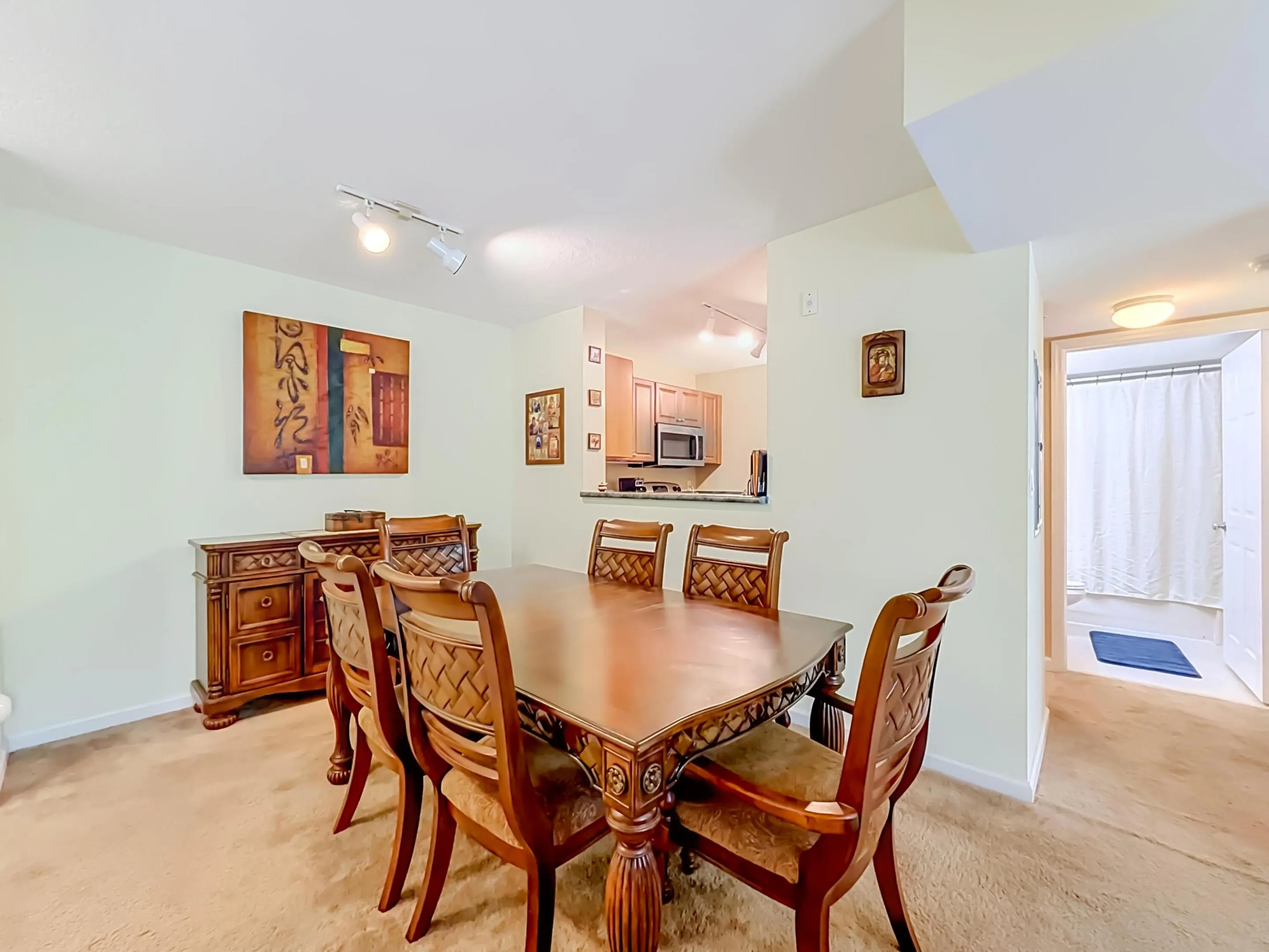 519 E Sheridan Street #4042