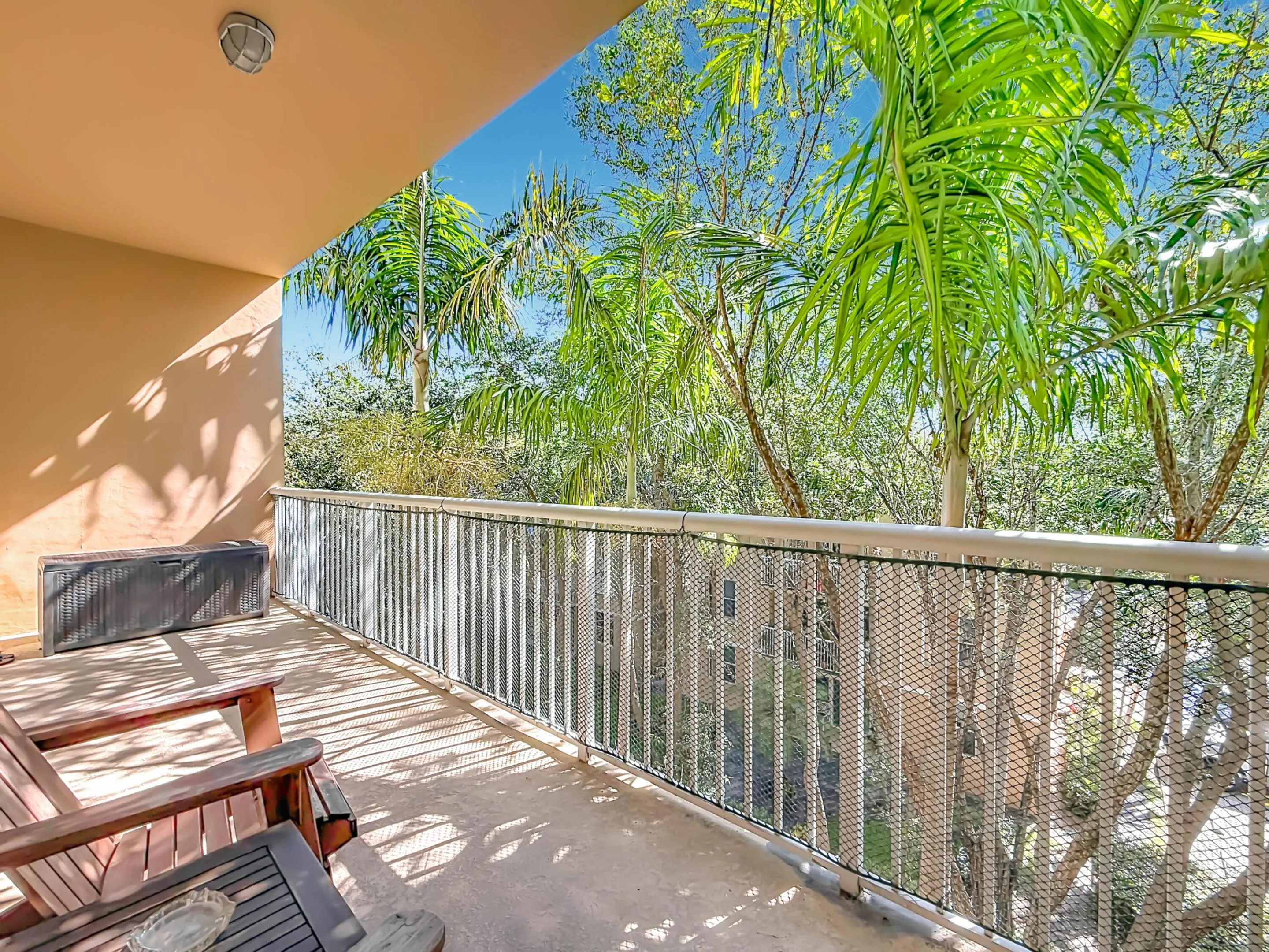 519 E Sheridan Street #4042