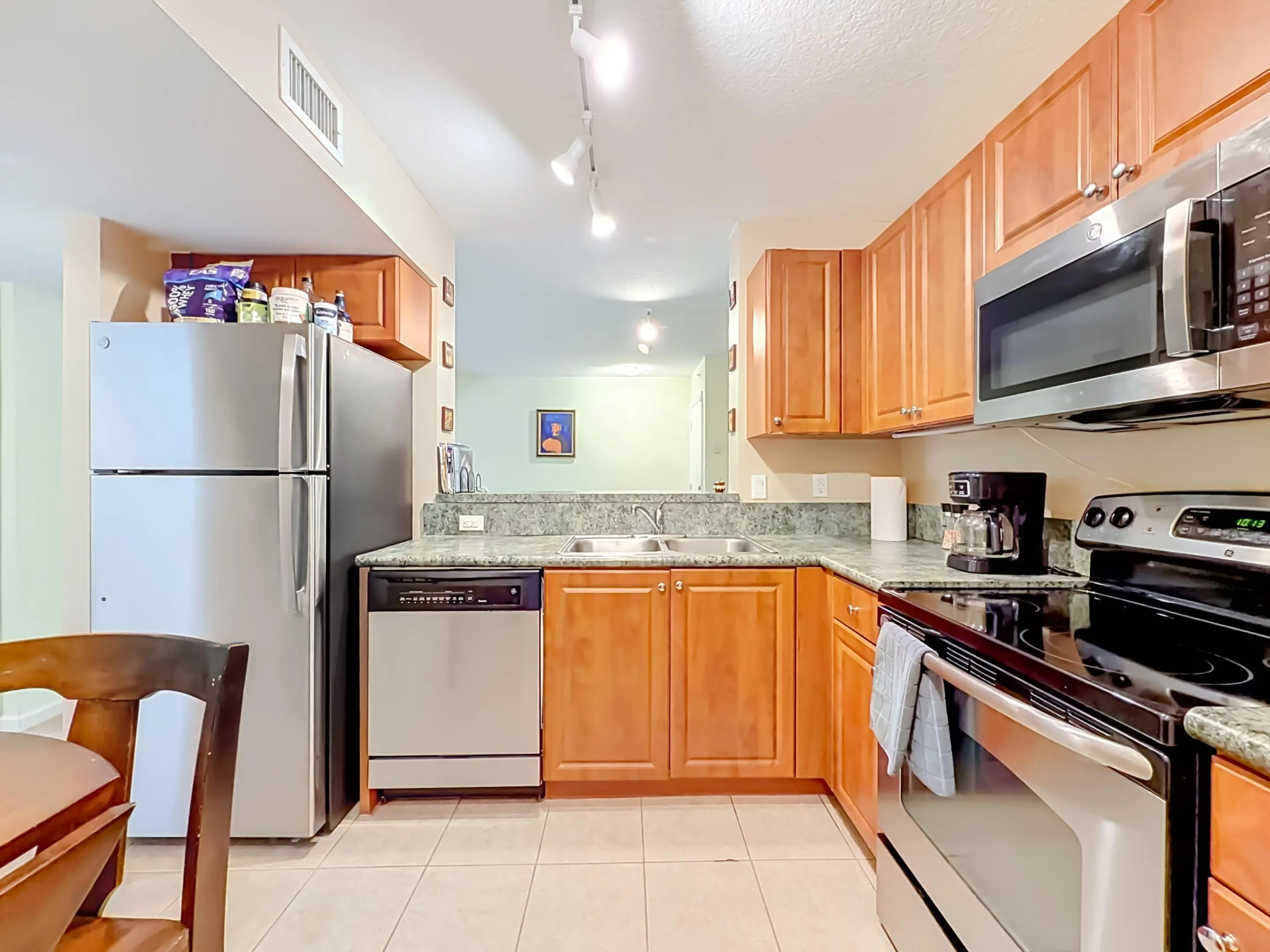 519 E Sheridan Street #4042