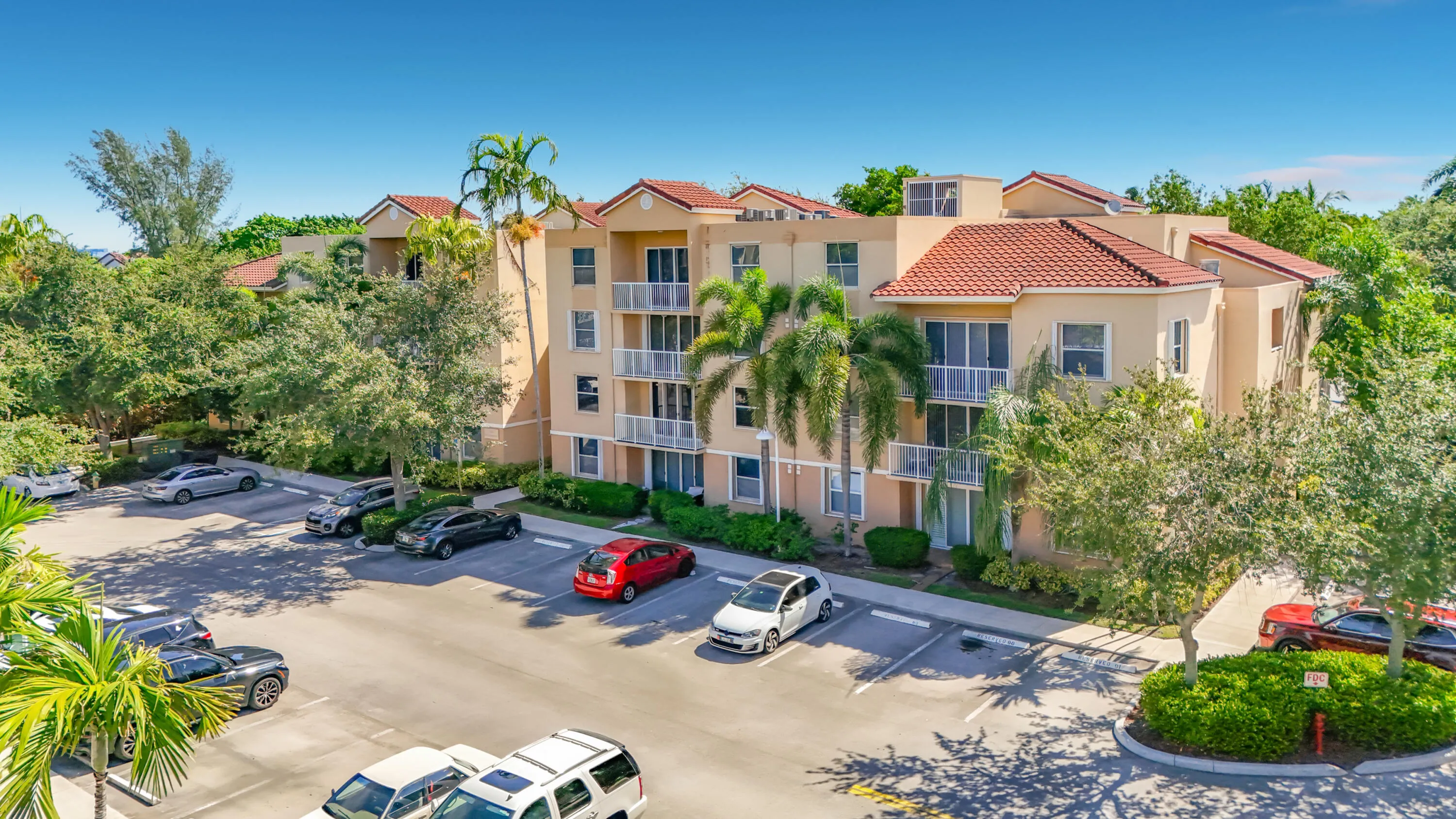 519 E Sheridan Street #4042