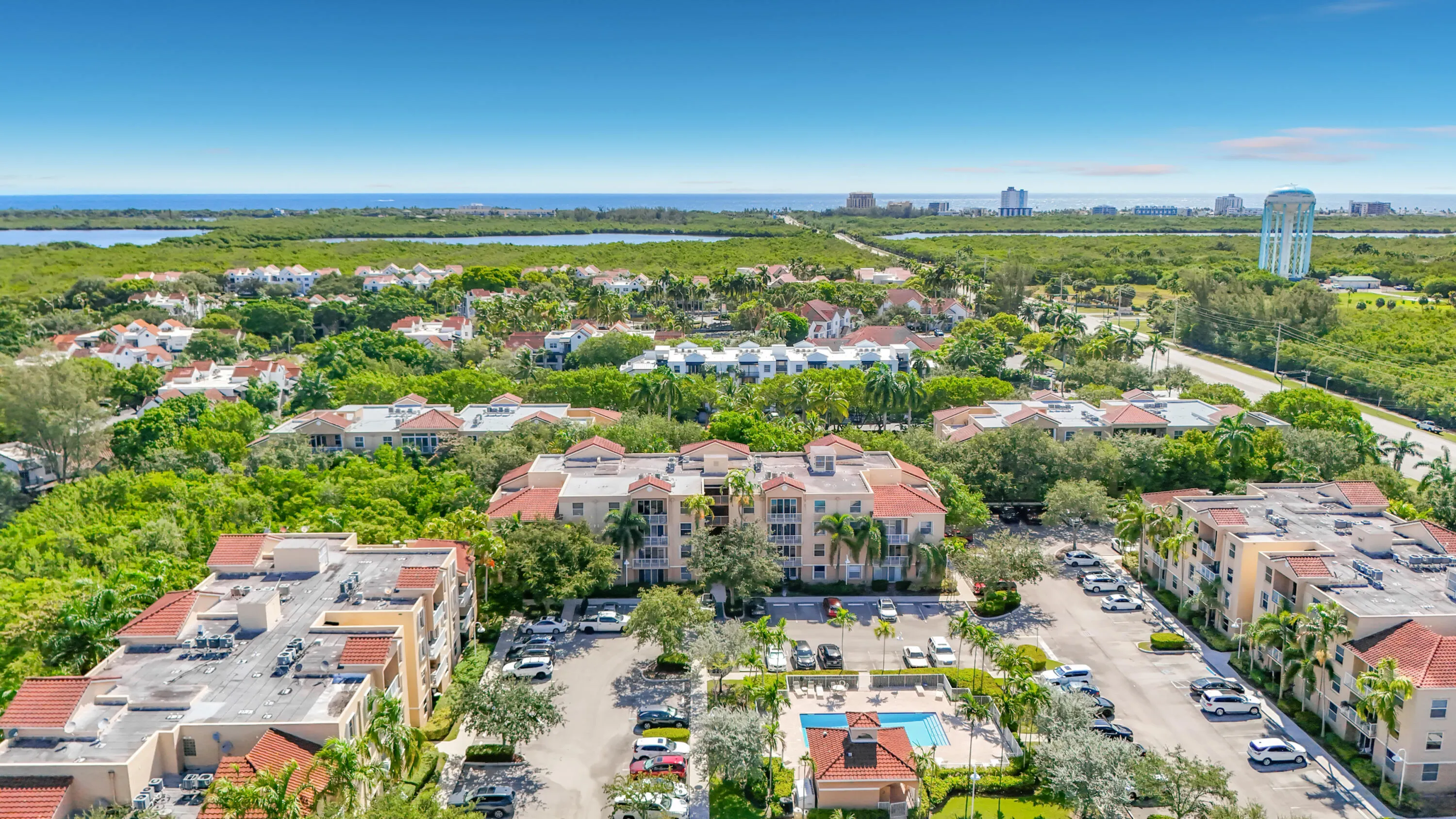 519 E Sheridan Street #4042