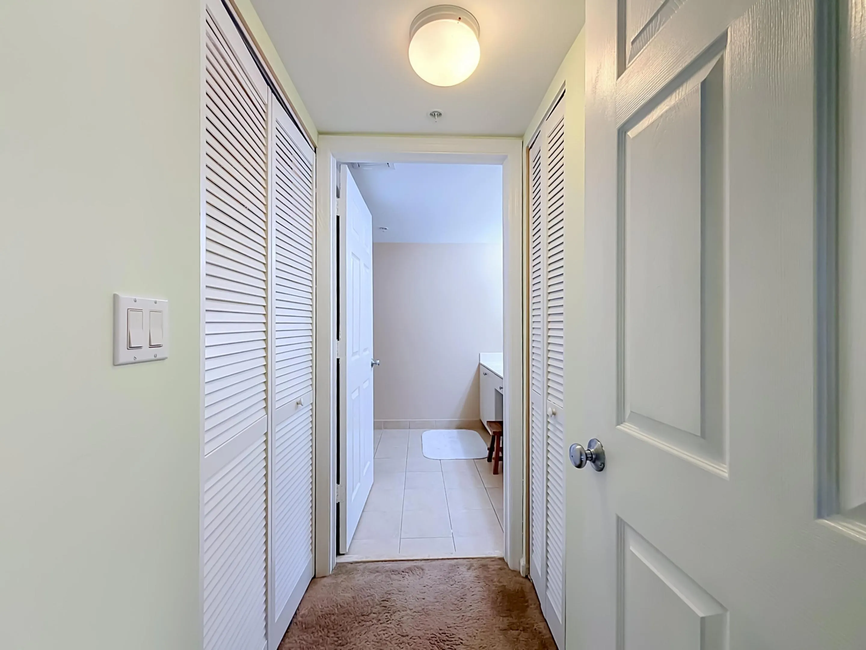 519 E Sheridan Street #4042