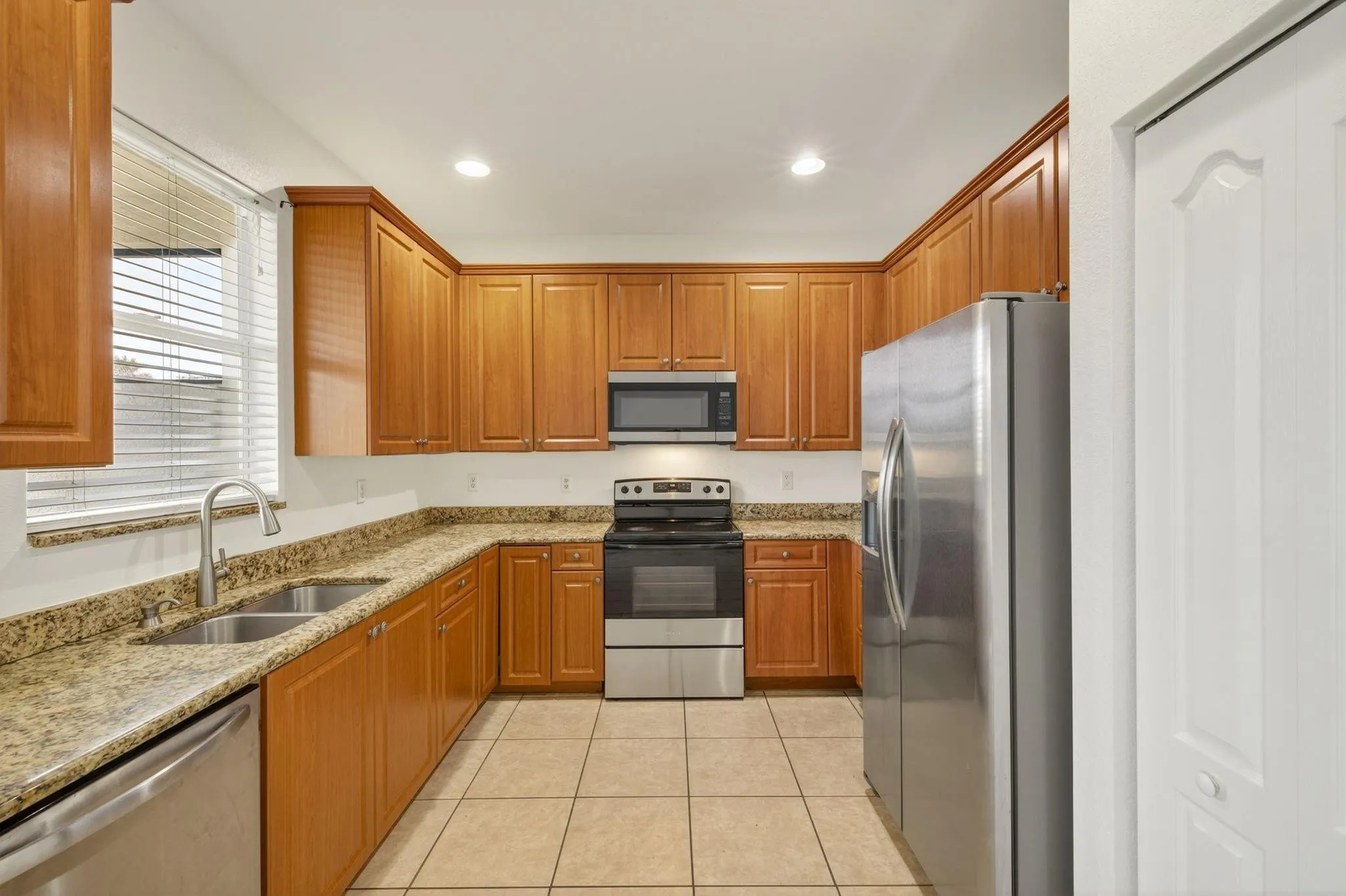 7029 AMBROSIA Lane #606