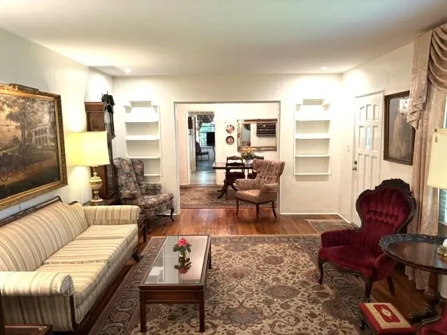41 SW 5TH Street