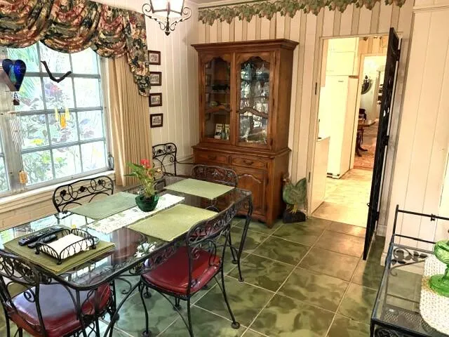 41 SW 5TH Street