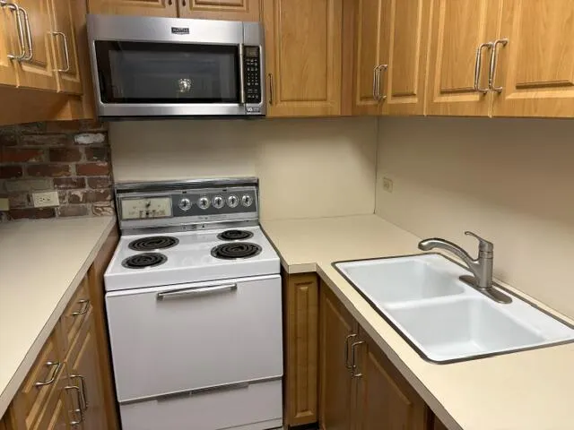 41 SW 5TH Street