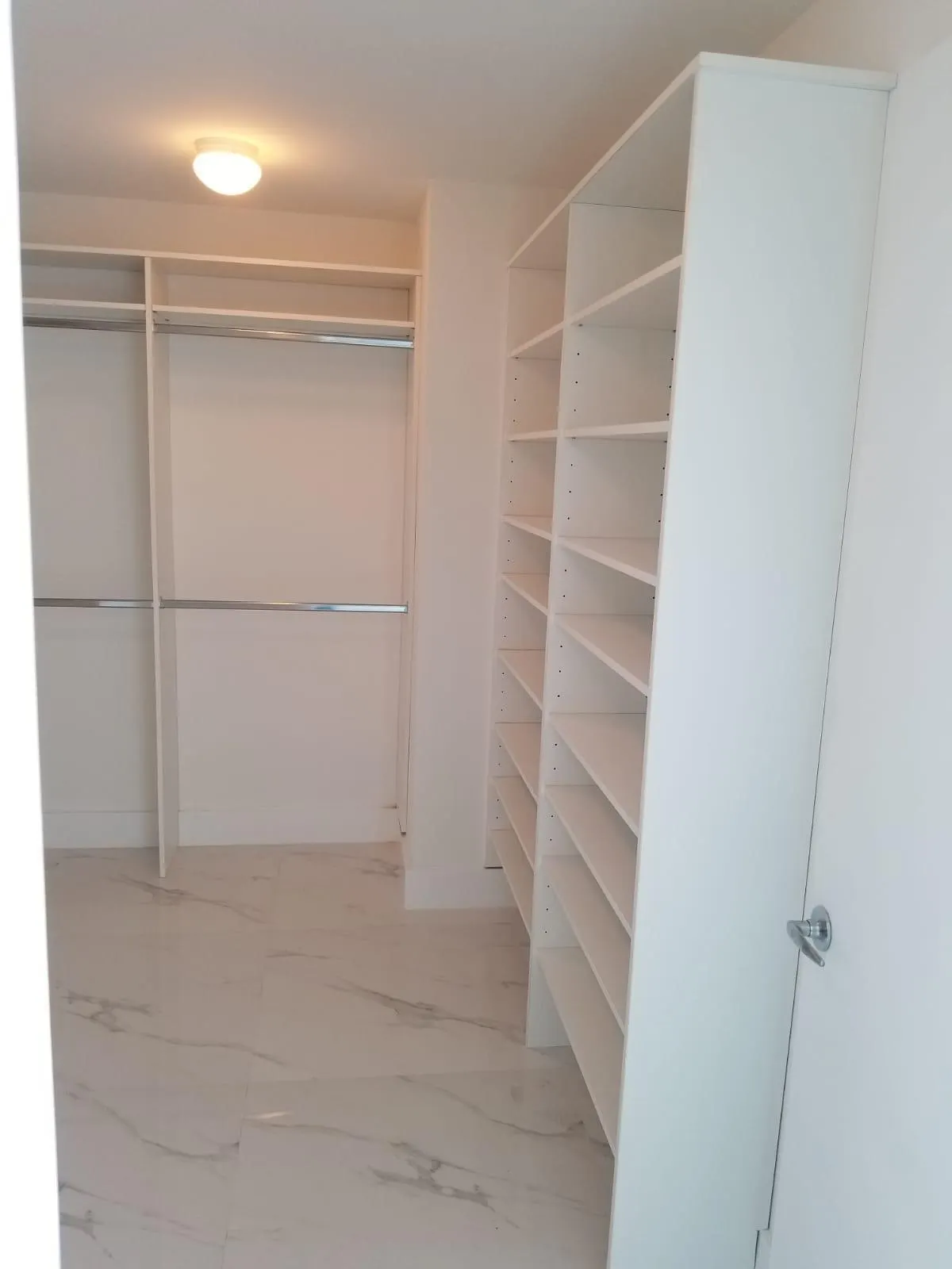 17111 BISCAYNE Boulevard #1903