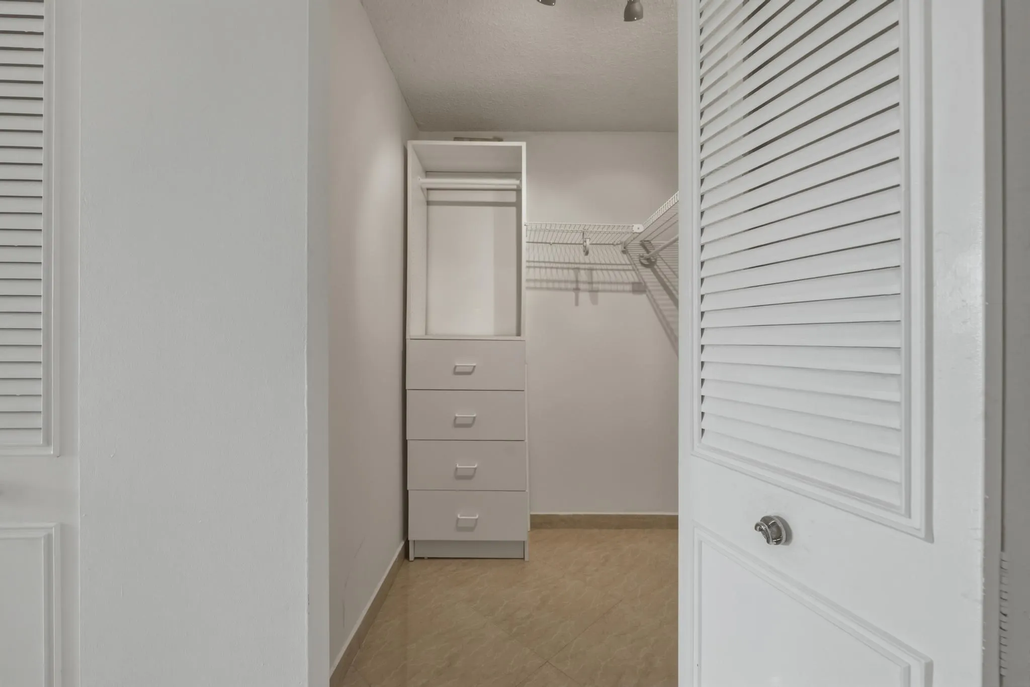 250 174TH Street #1719