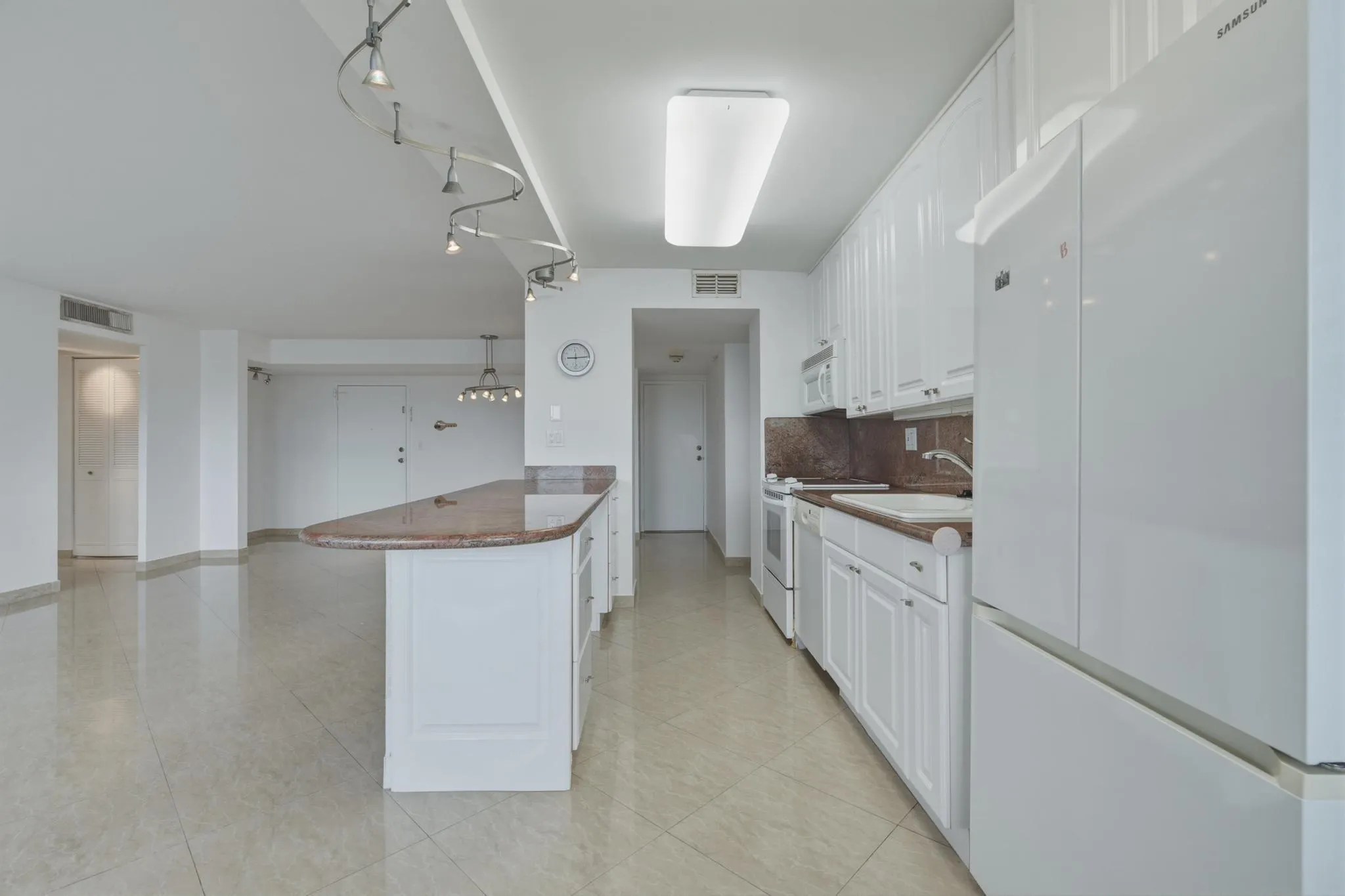 250 174TH Street #1719