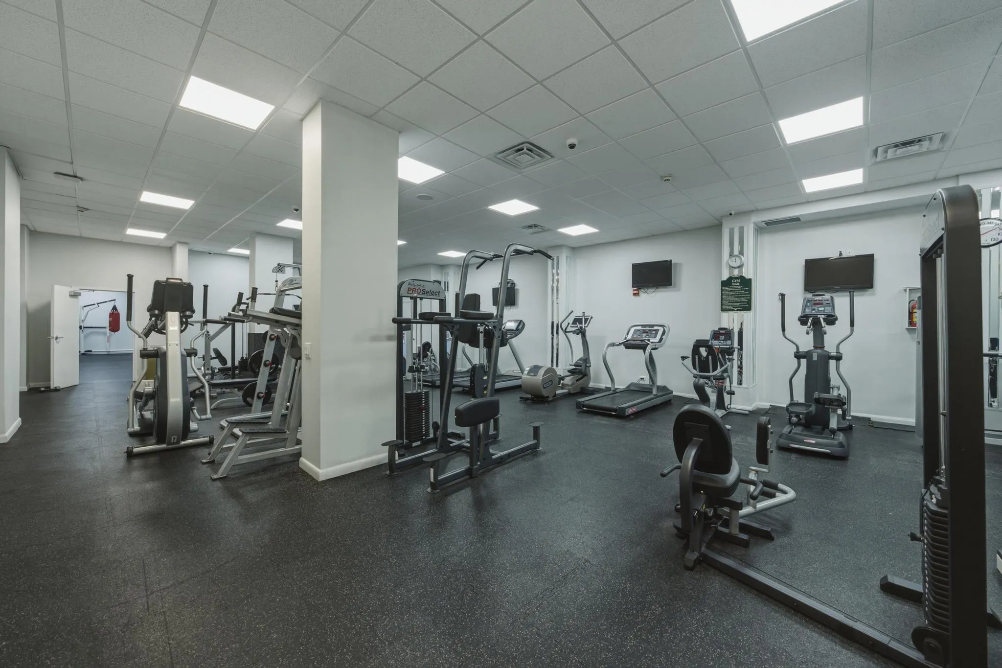 250 174TH Street #1719