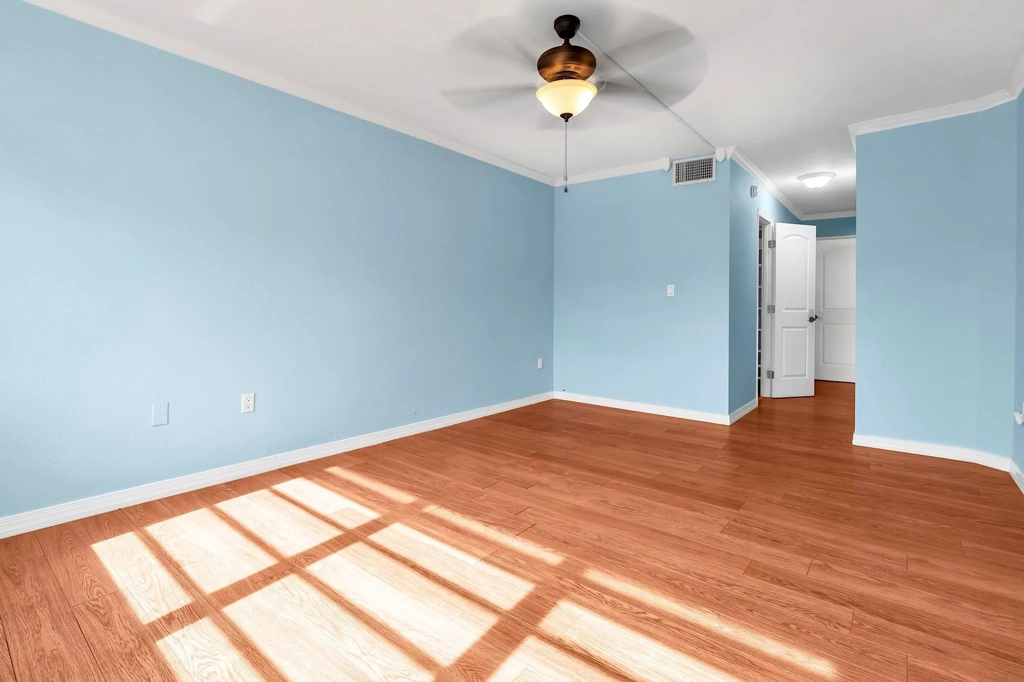 1690 NE 191st Street #405-1