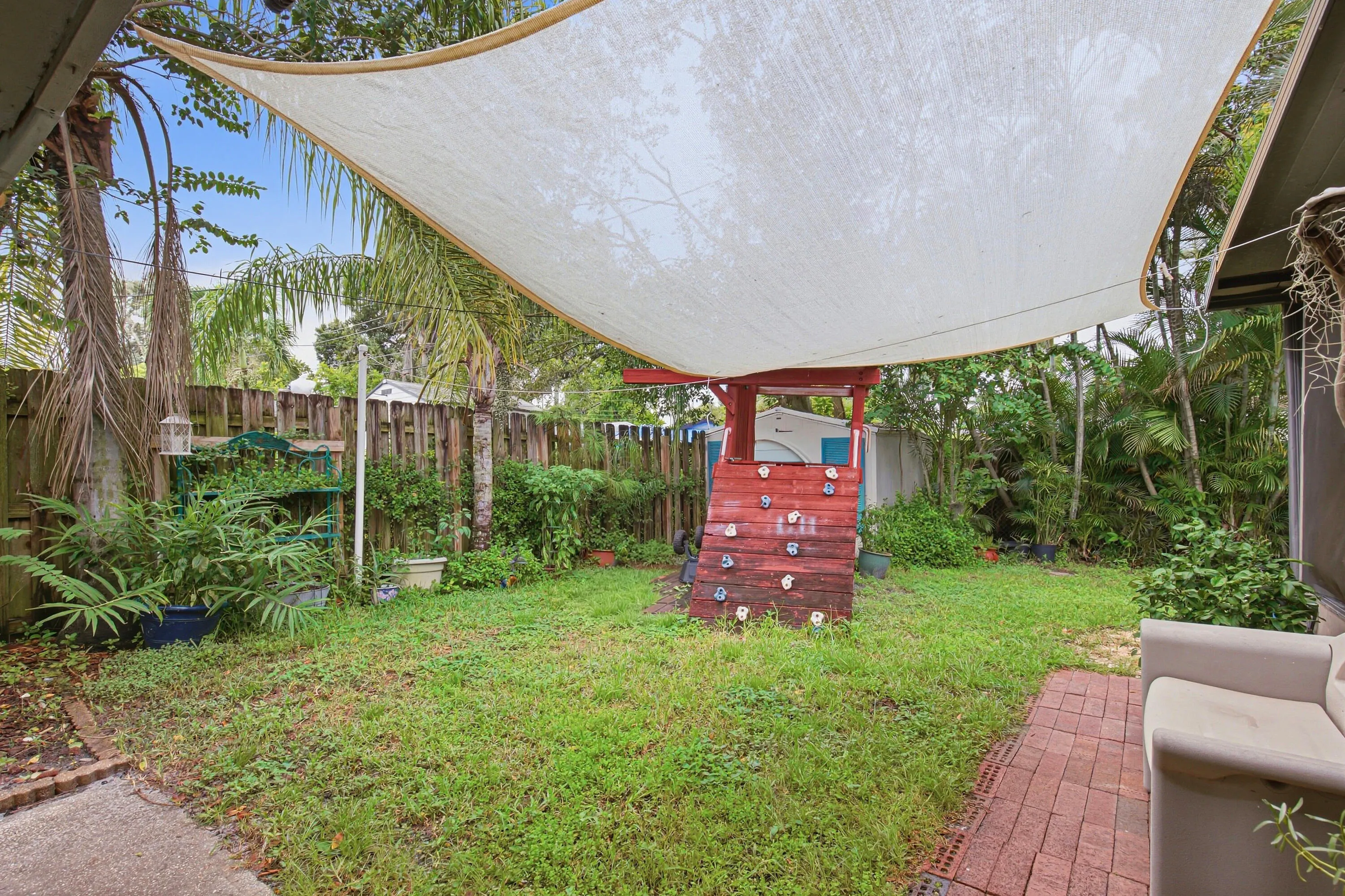 4269 SW 50TH Street