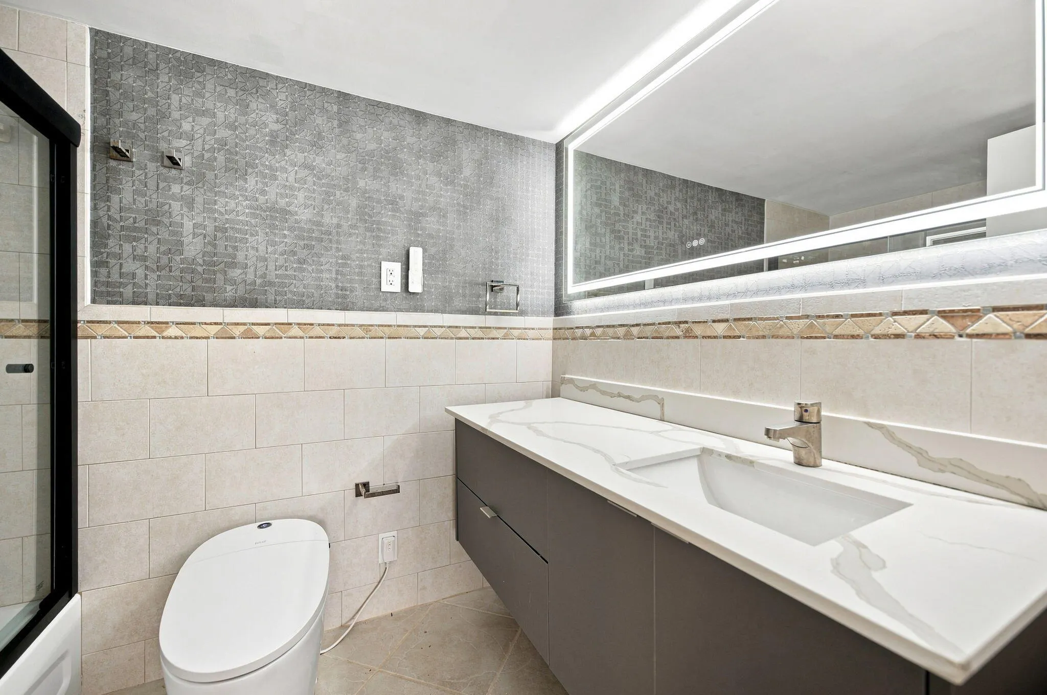 18021 Biscayne Boulevard #901