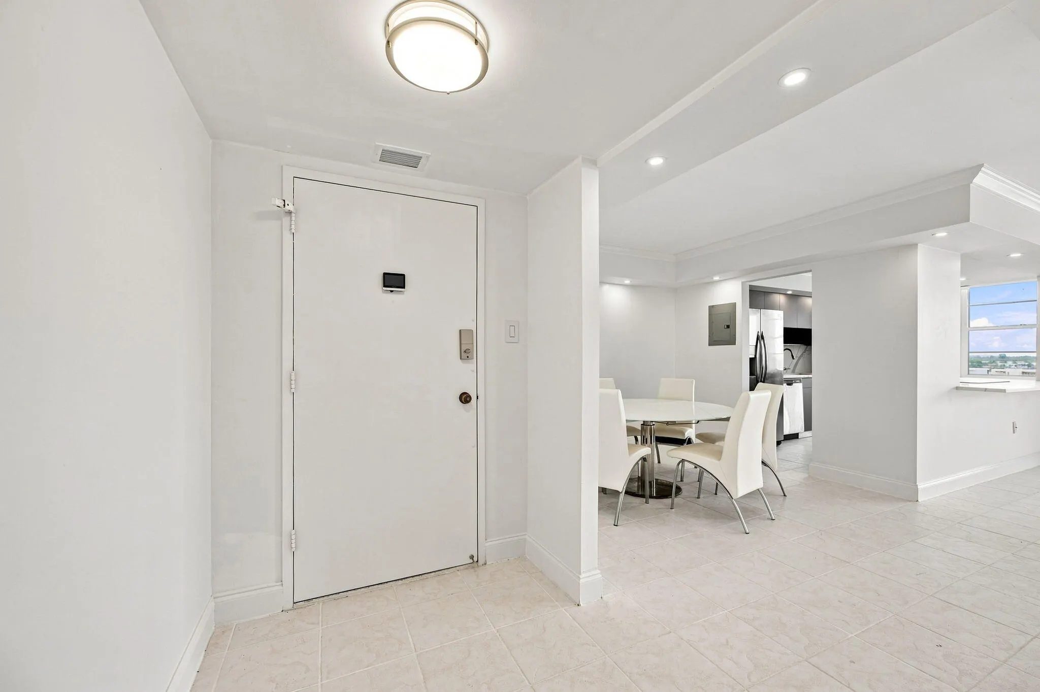 18021 Biscayne Boulevard #901