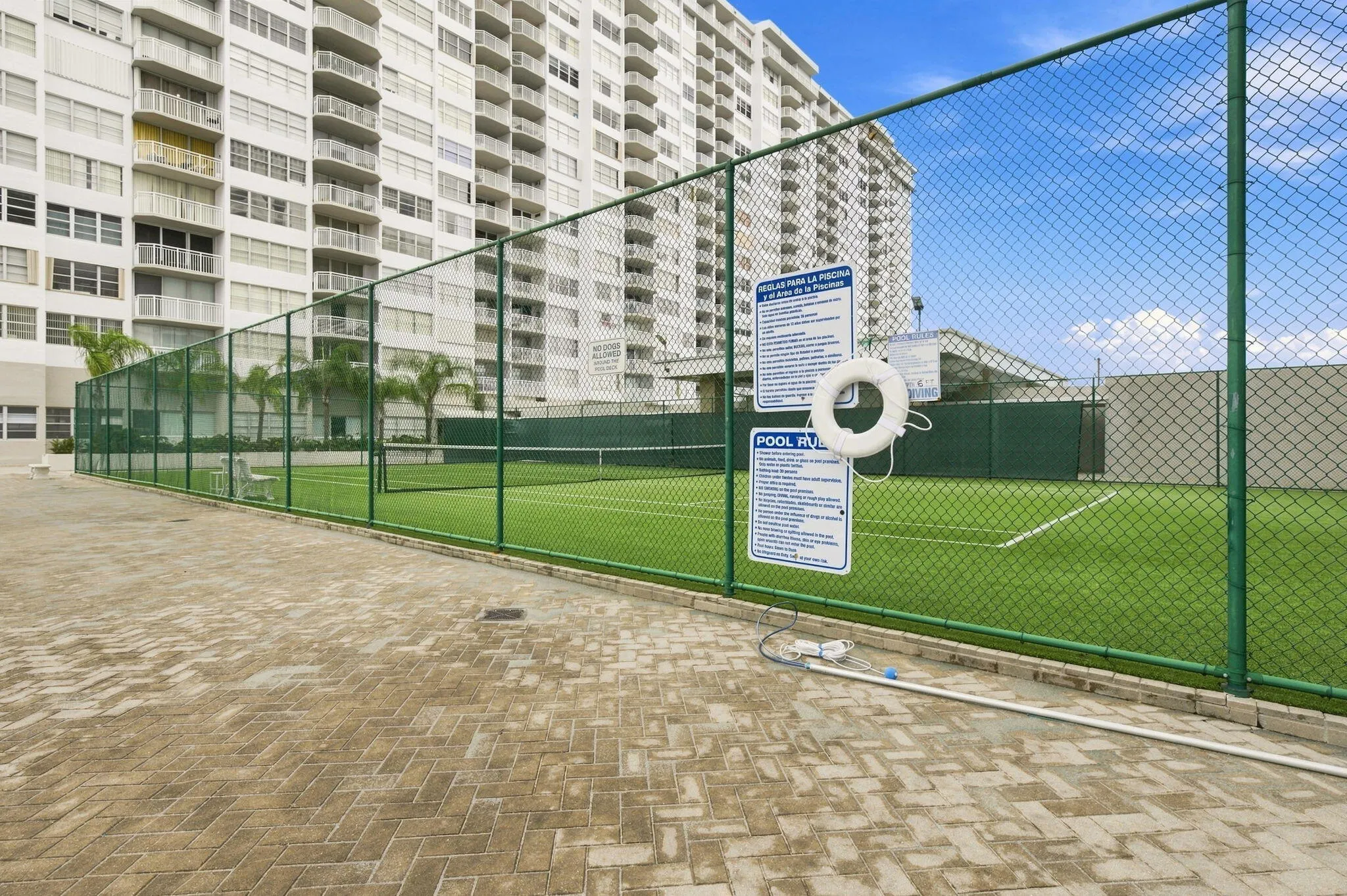 18021 Biscayne Boulevard #901