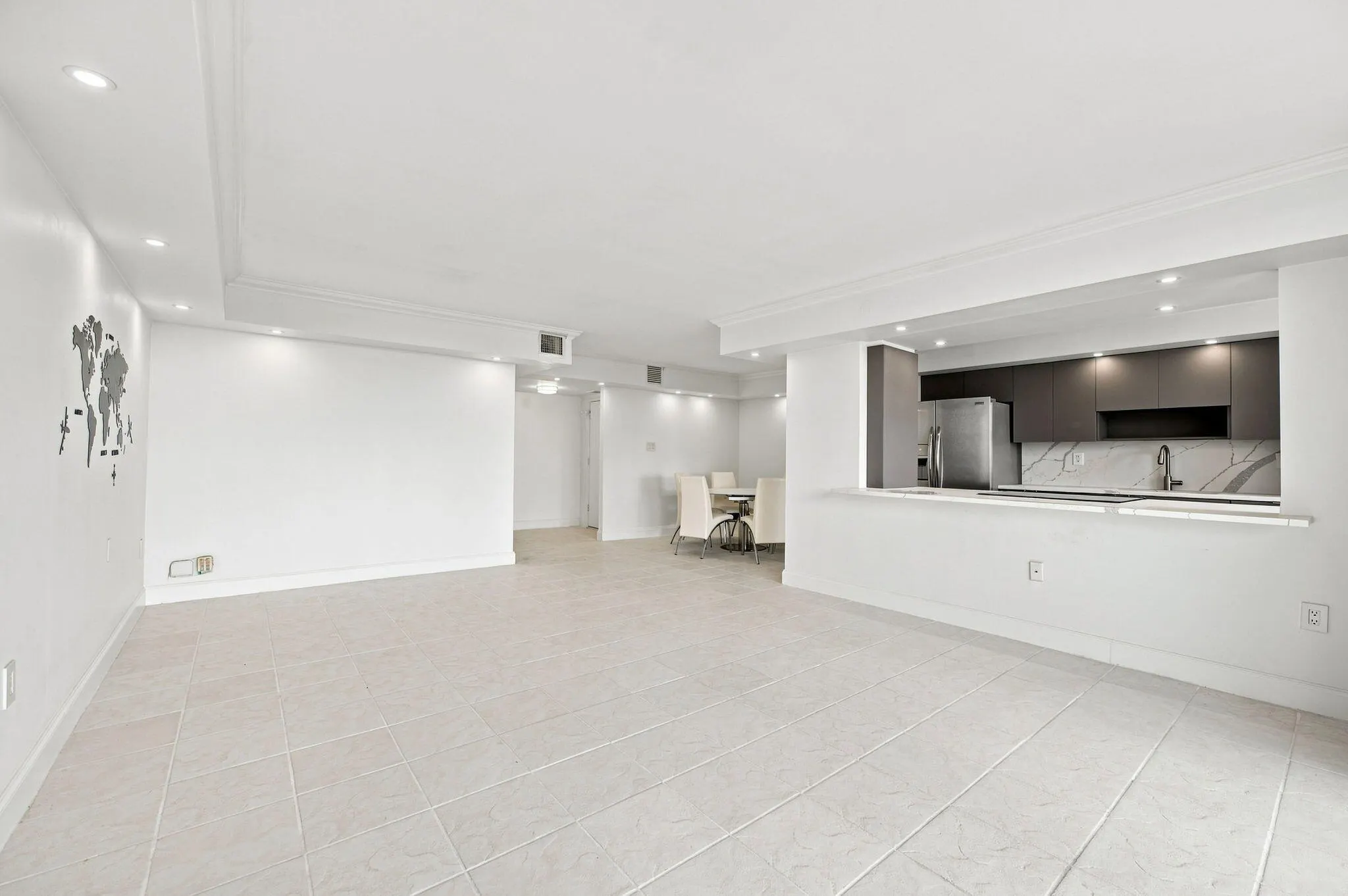 18021 Biscayne Boulevard #901