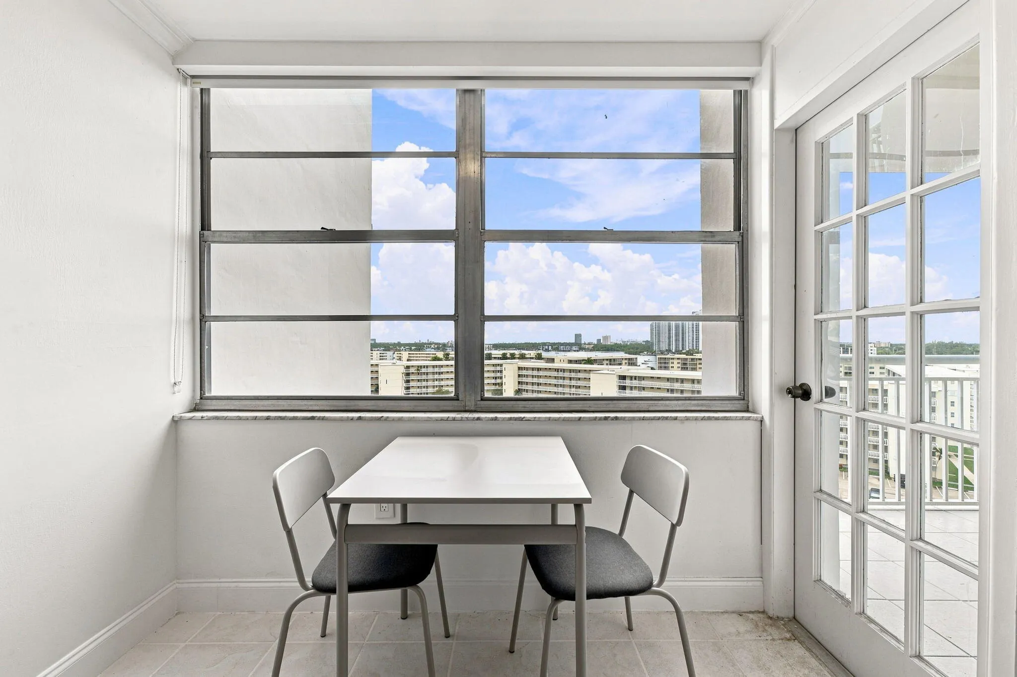 18021 Biscayne Boulevard #901