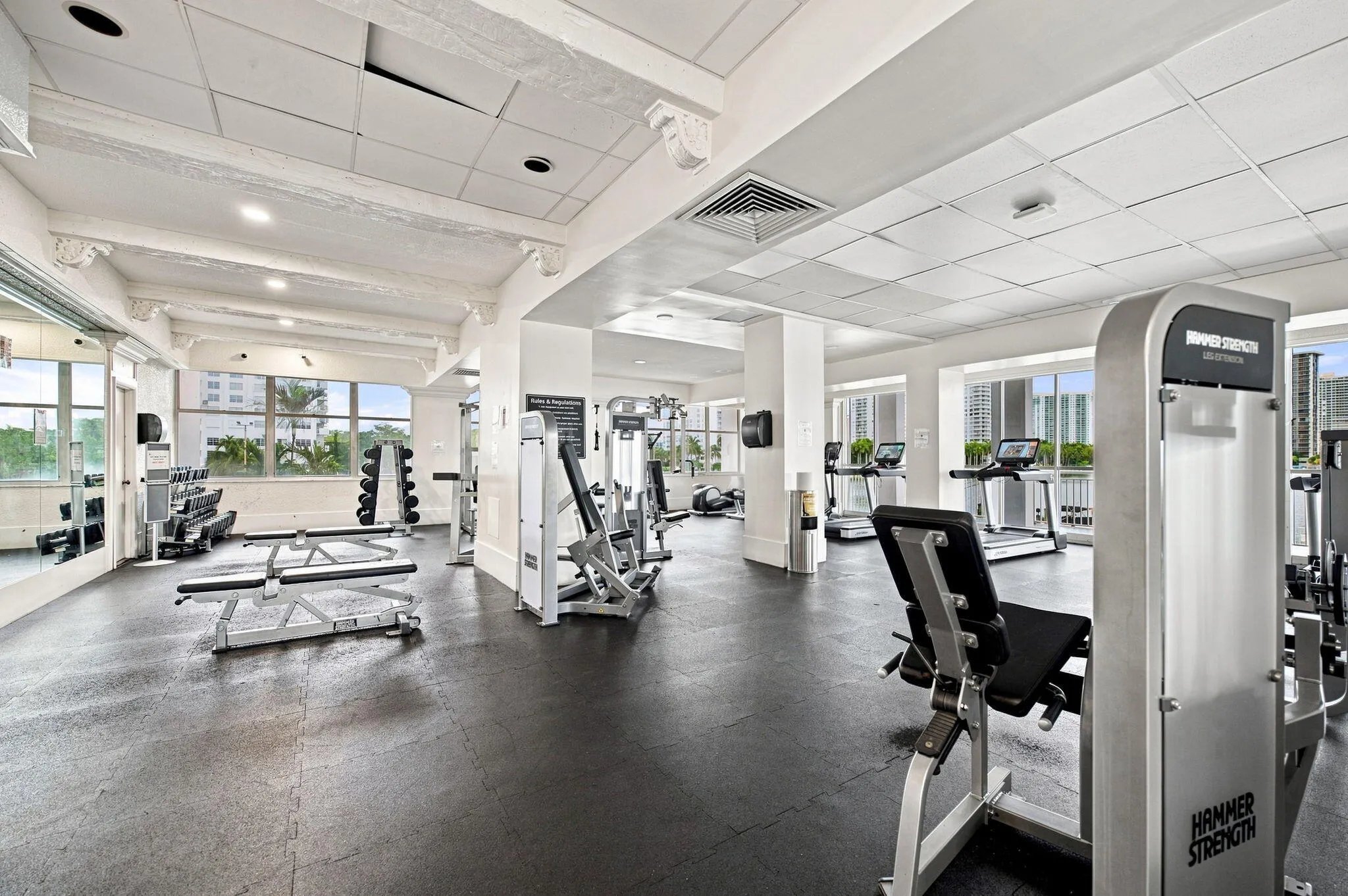 18021 Biscayne Boulevard #901