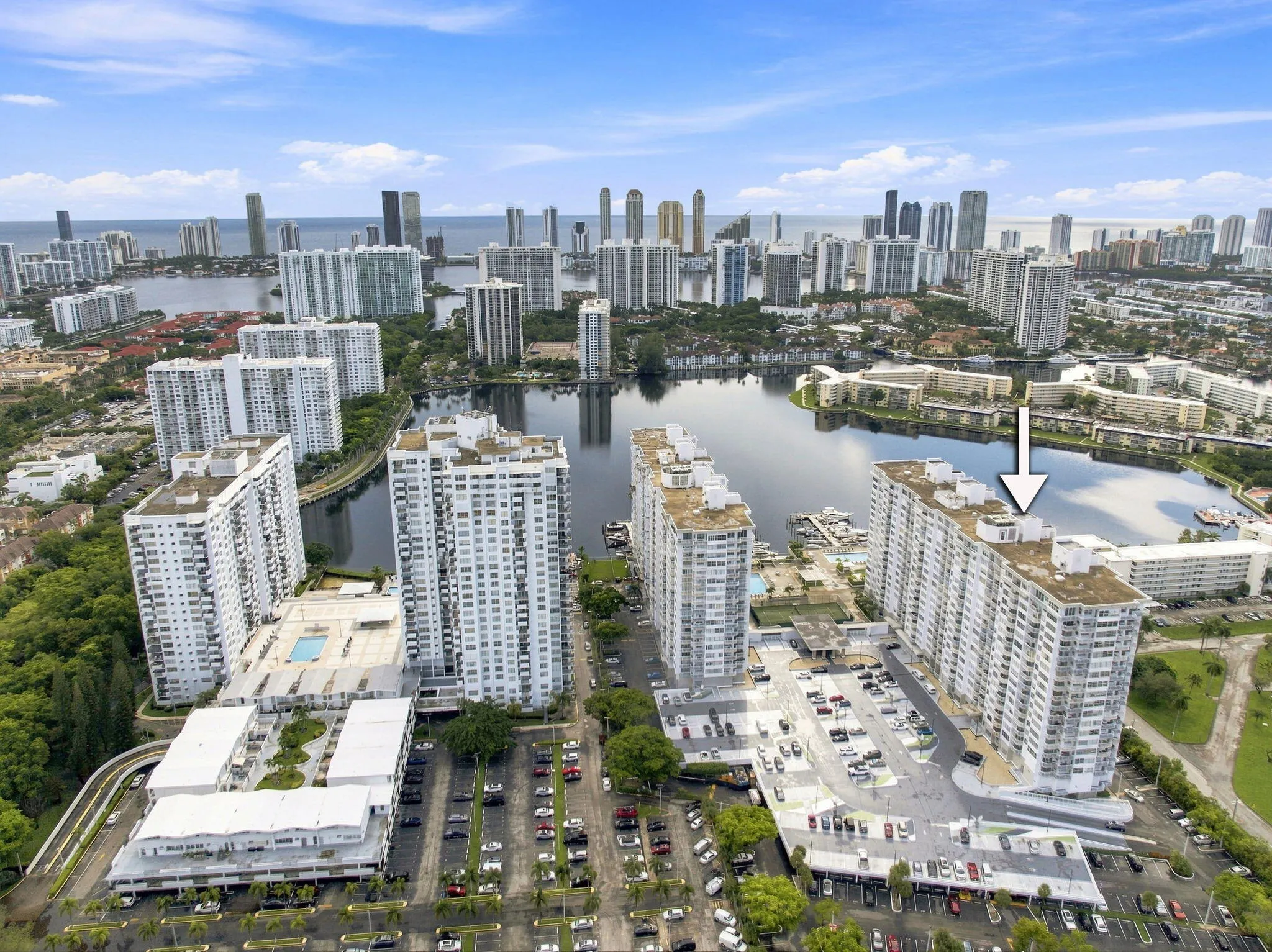 18021 Biscayne Boulevard #901