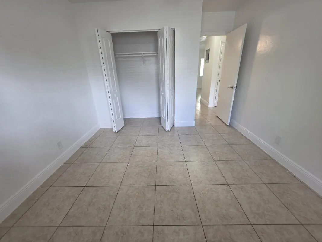 75 SW 10th Street #202