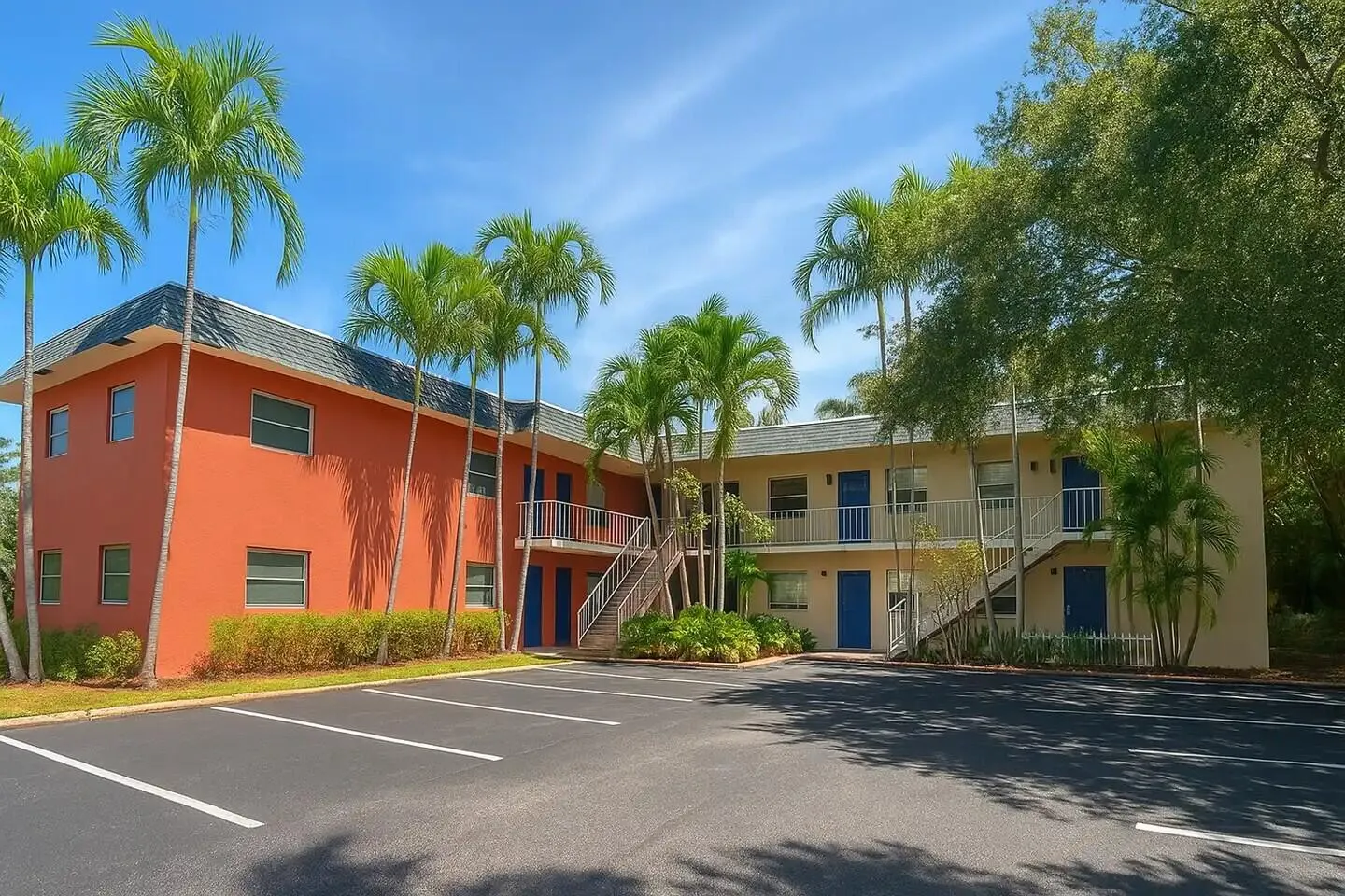 75 SW 10th Street #202