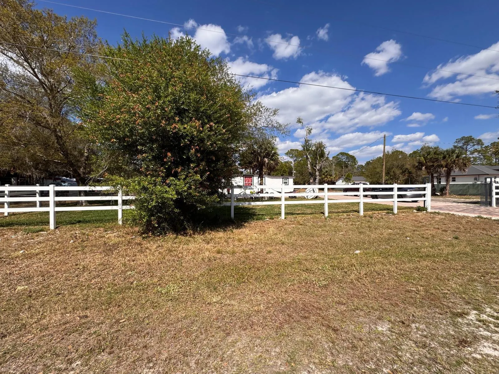 357 HUNTING CLUB Avenue