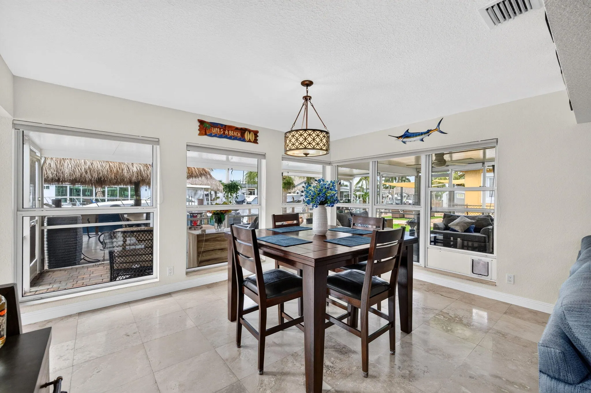 943 NAUTILUS Isle