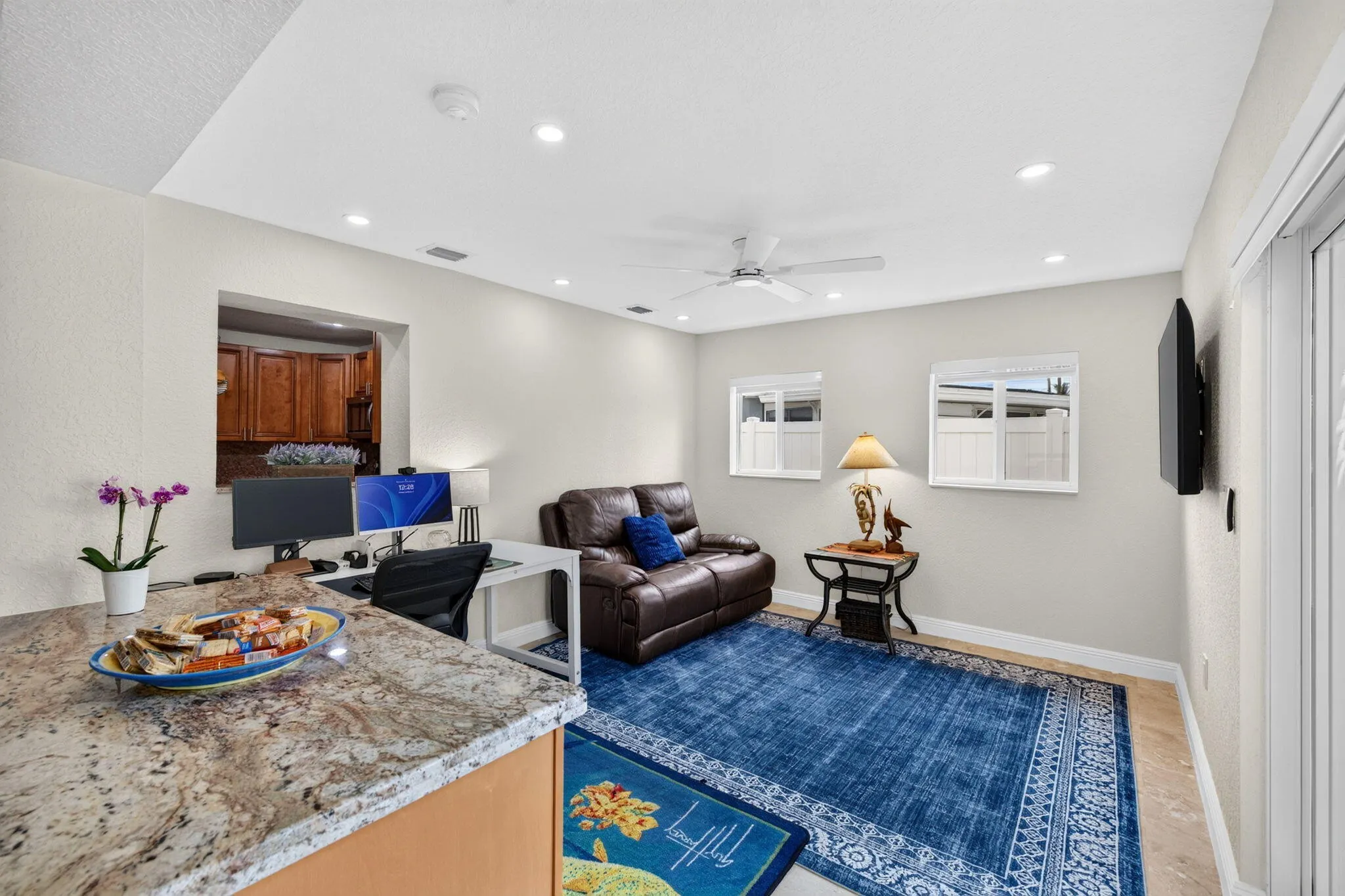 943 NAUTILUS Isle