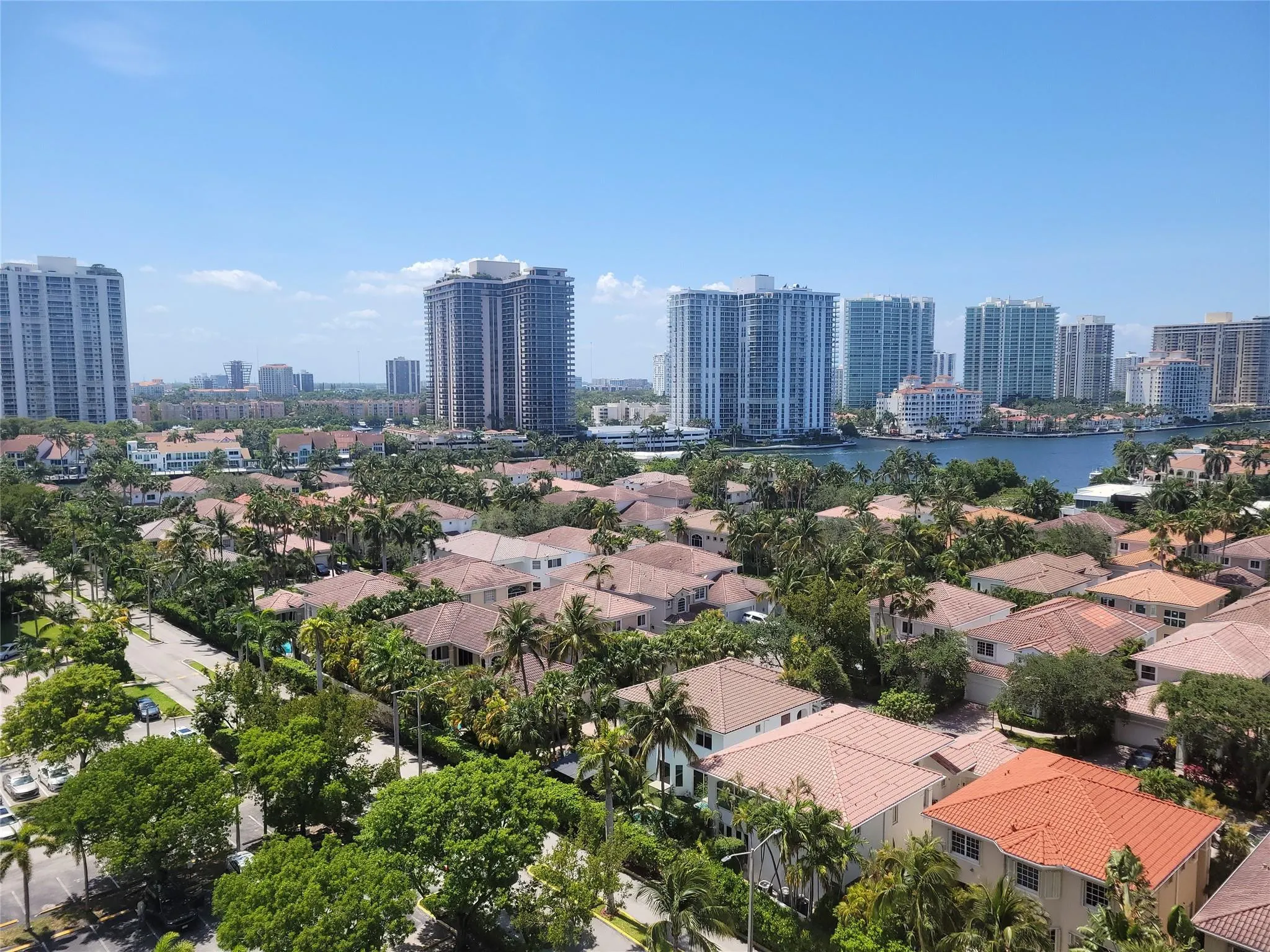 19370 COLLINS Avenue #1218