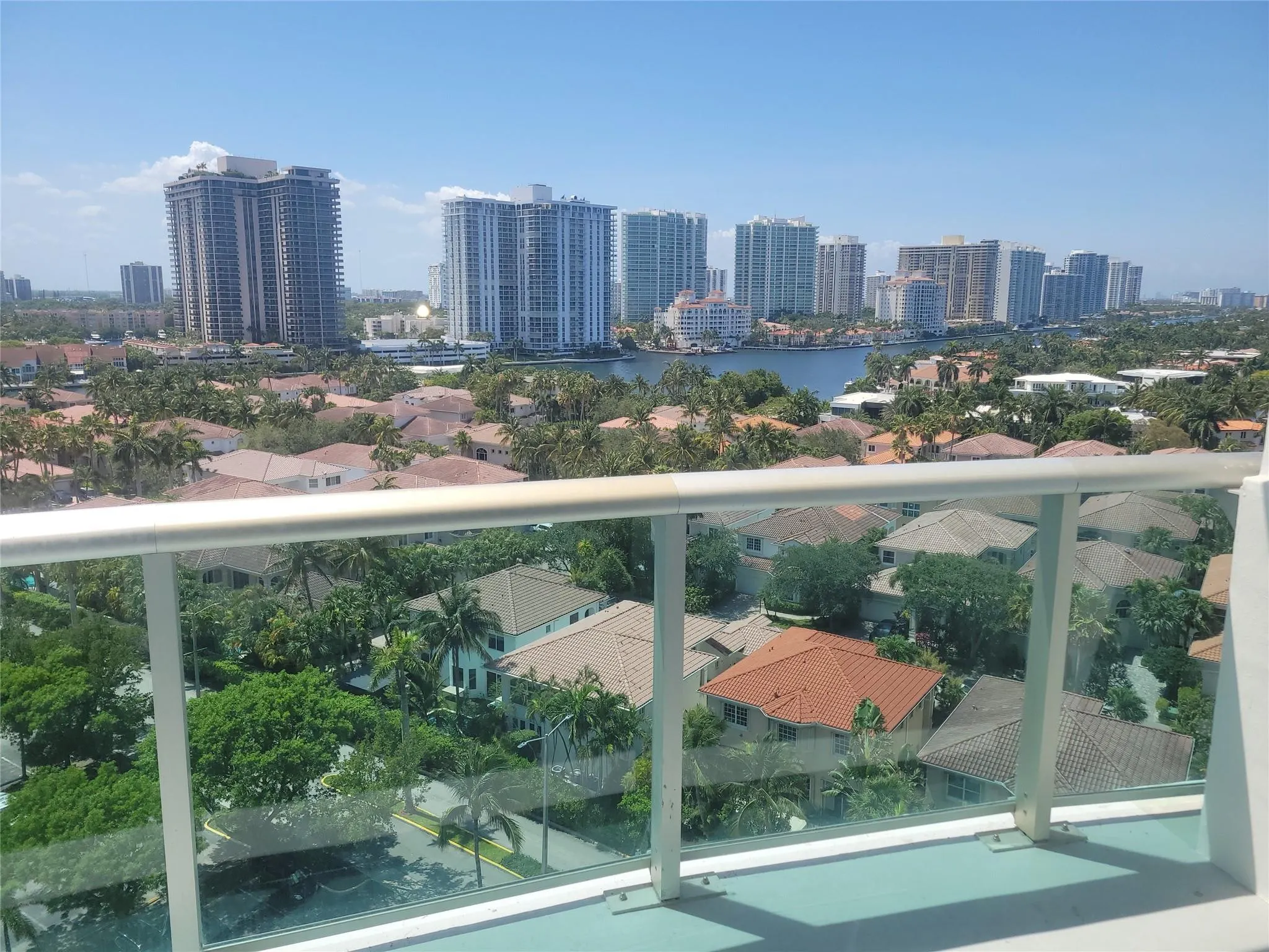19370 COLLINS Avenue #1218