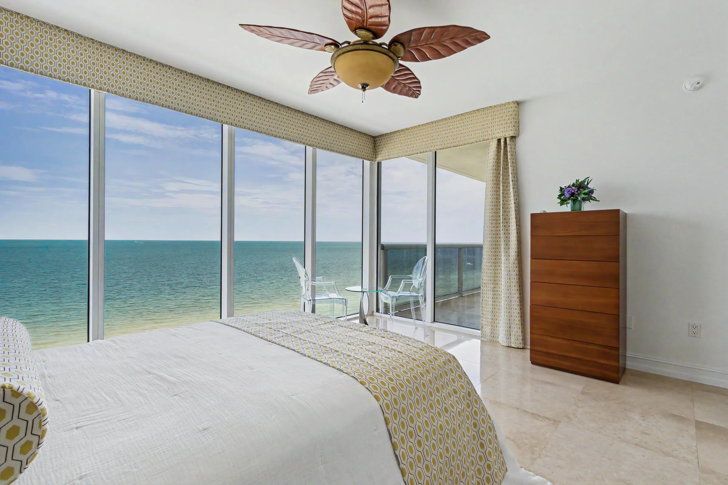 1830 S Ocean Drive #1402
