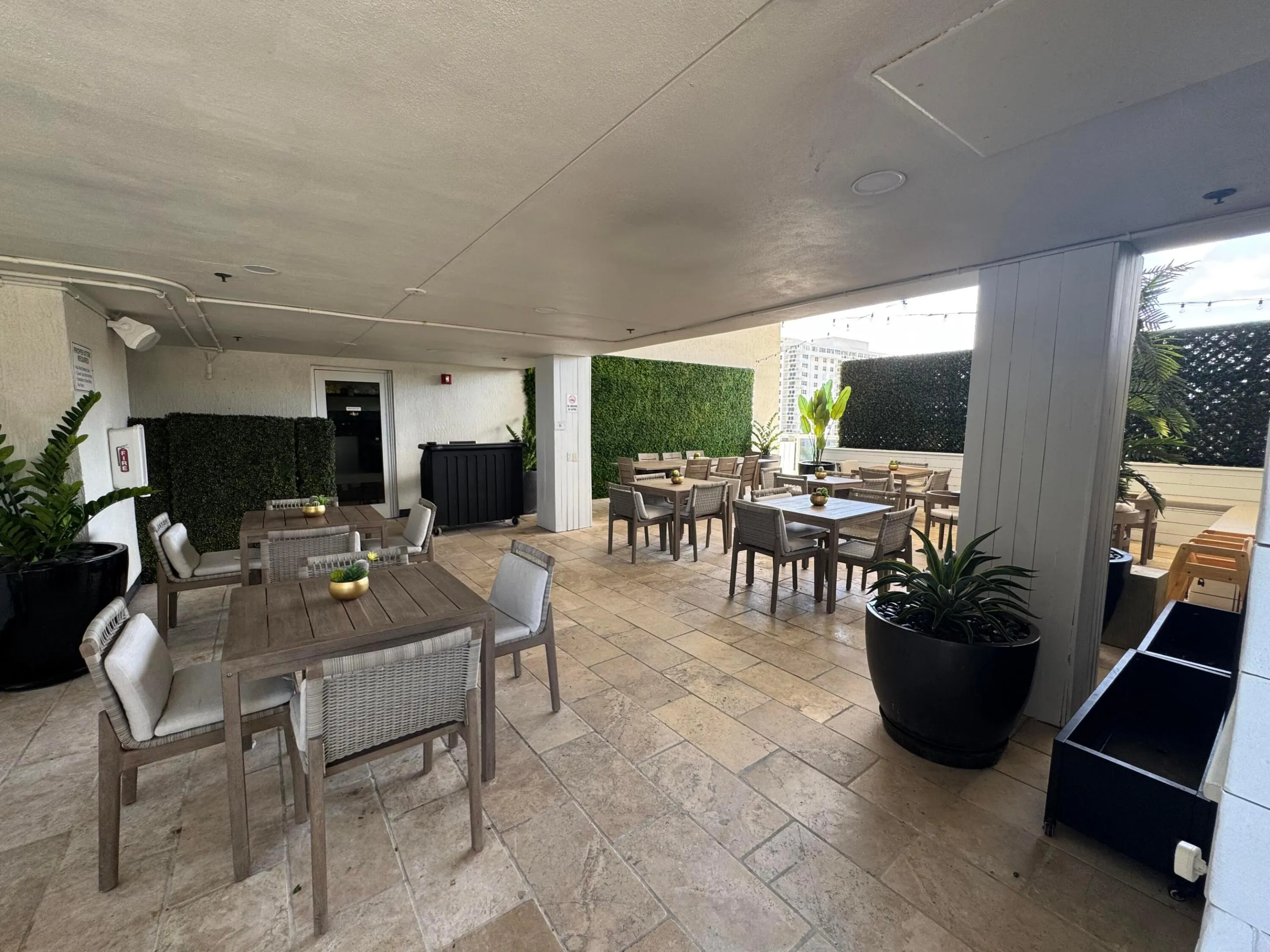 1830 S Ocean Drive #1402