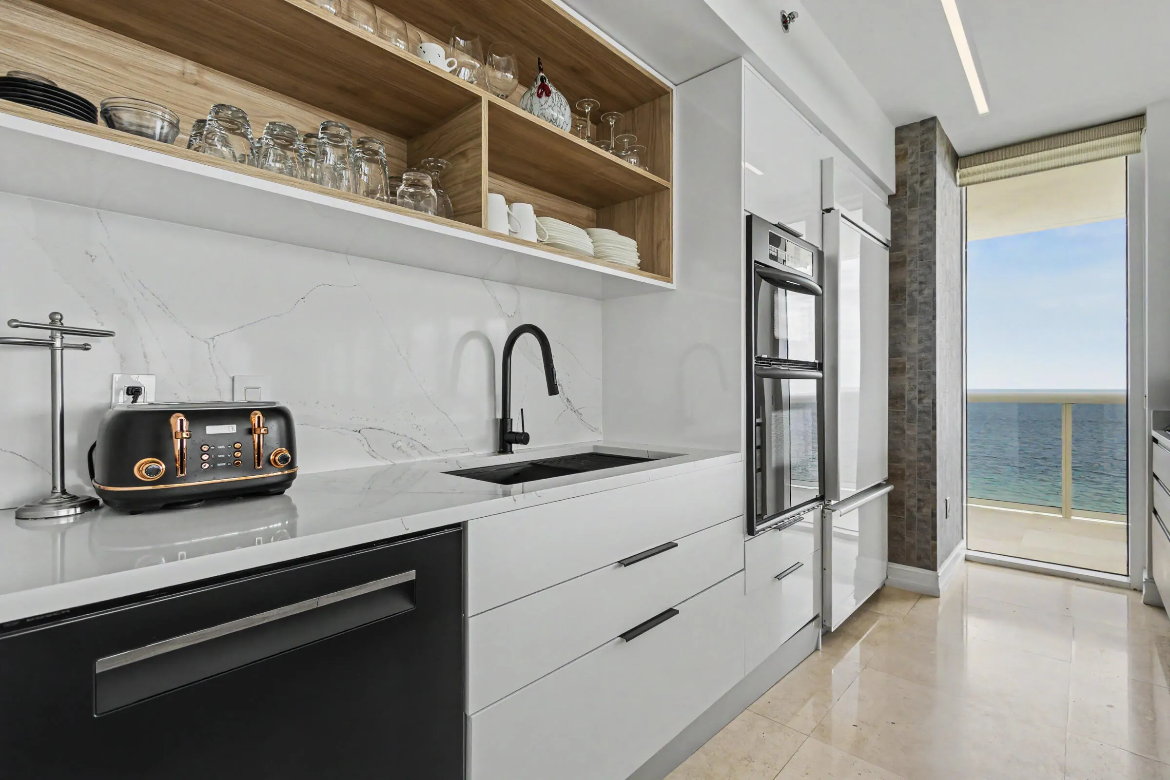 1830 S Ocean Drive #1402