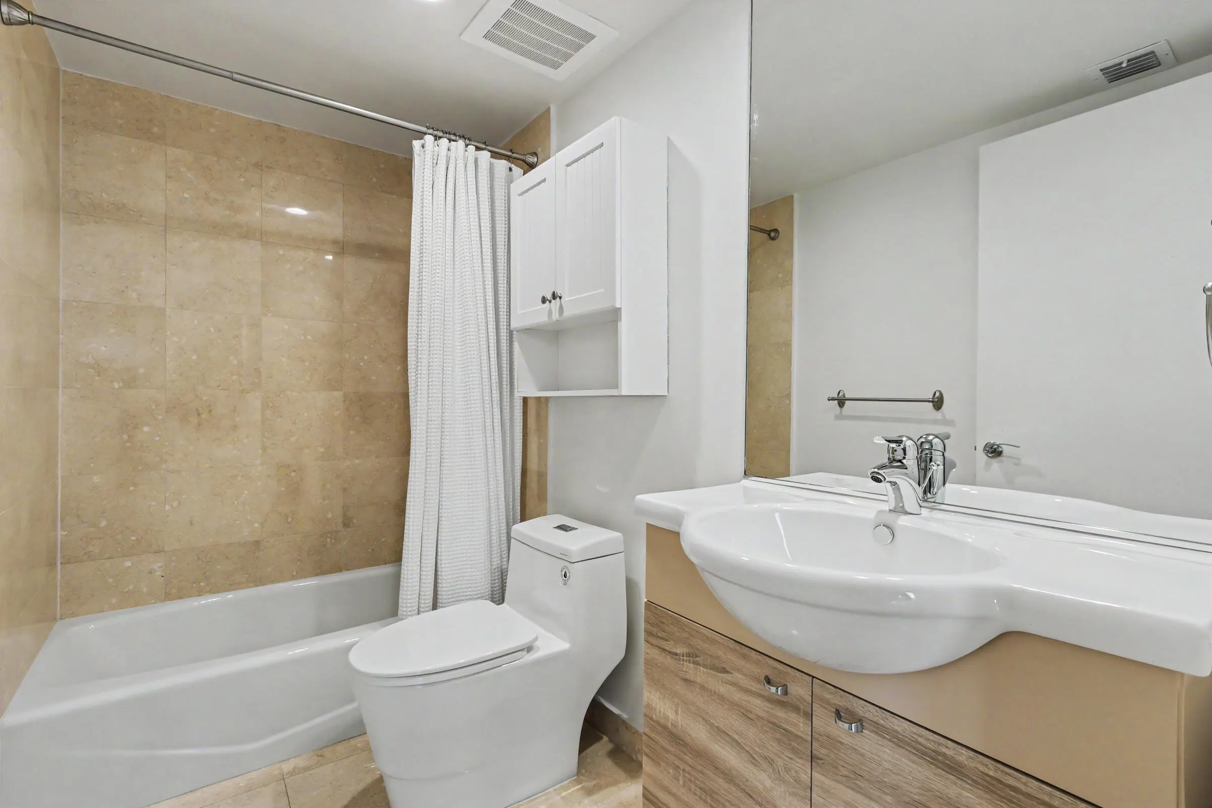 1830 S Ocean Drive #1402