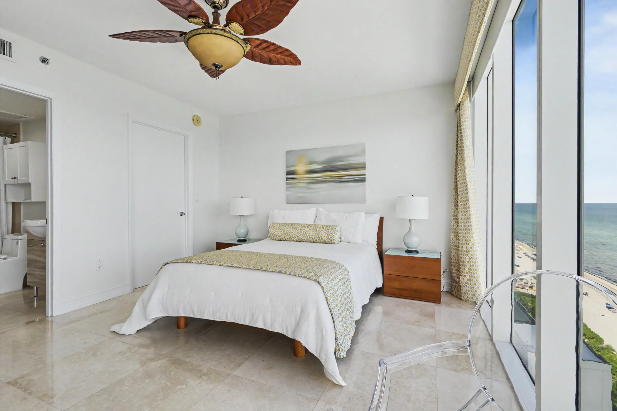 1830 S Ocean Drive #1402