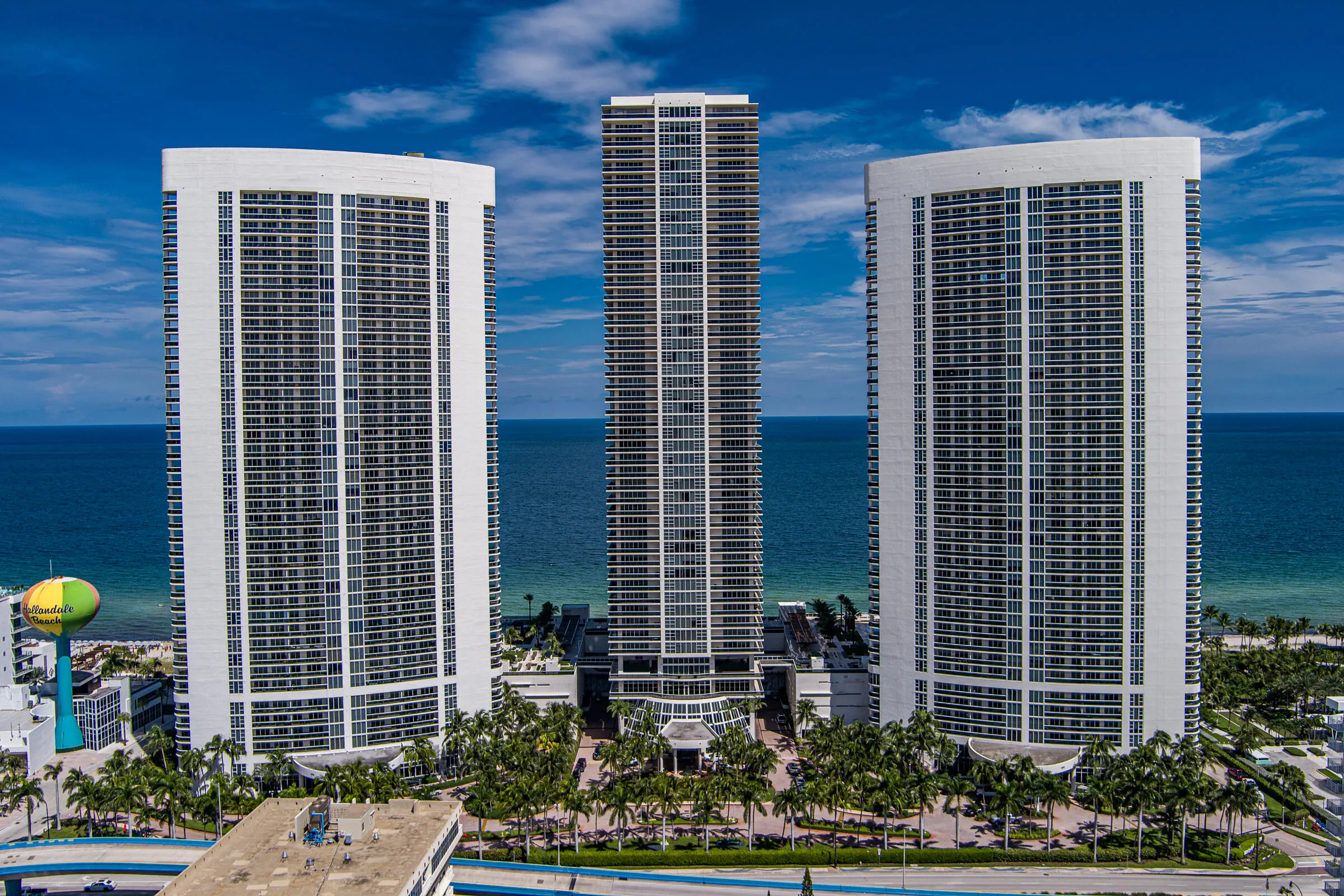 1830 S Ocean Drive #1402